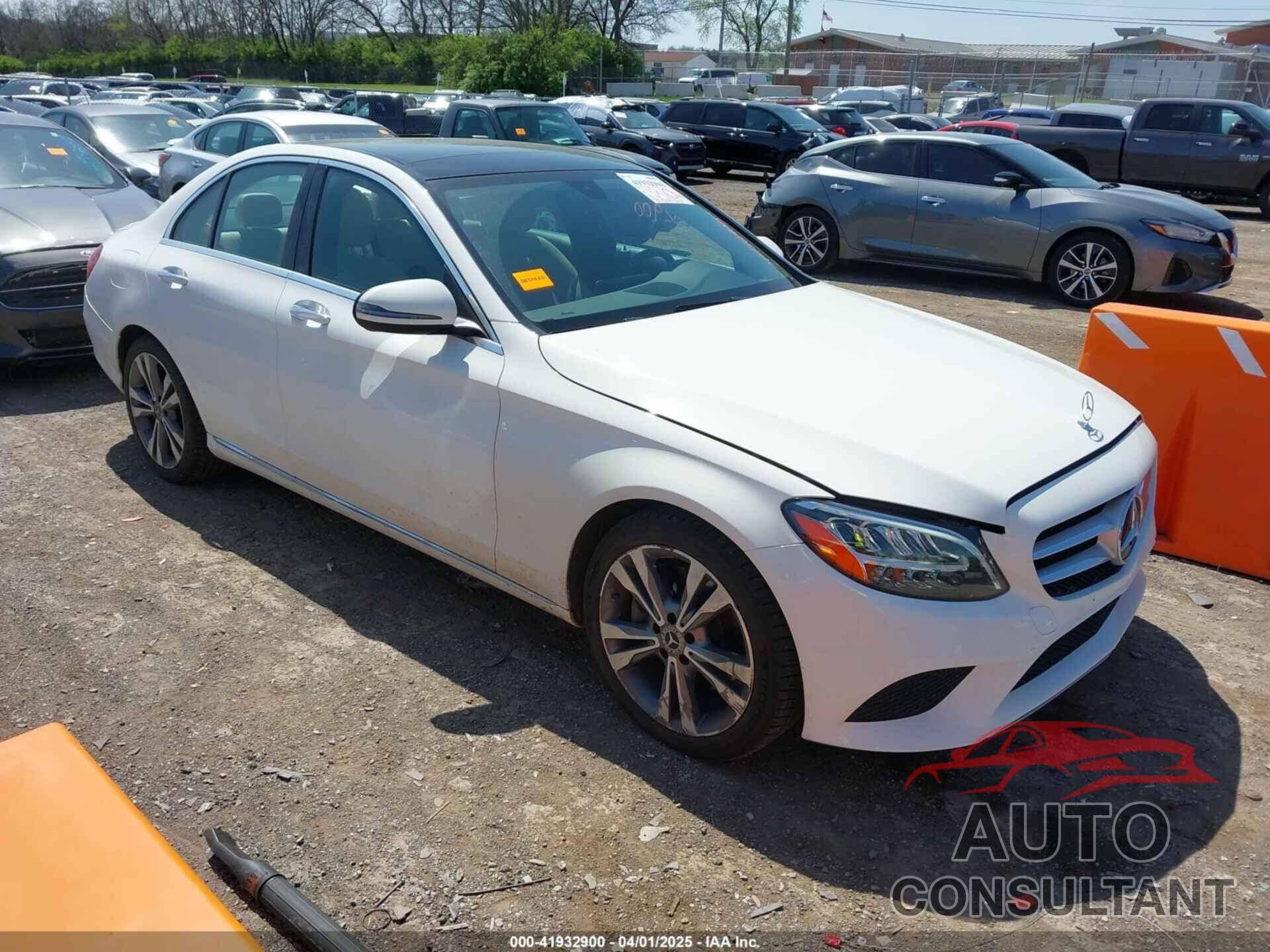 MERCEDES-BENZ C 300 2019 - 55SWF8DB8KU310676