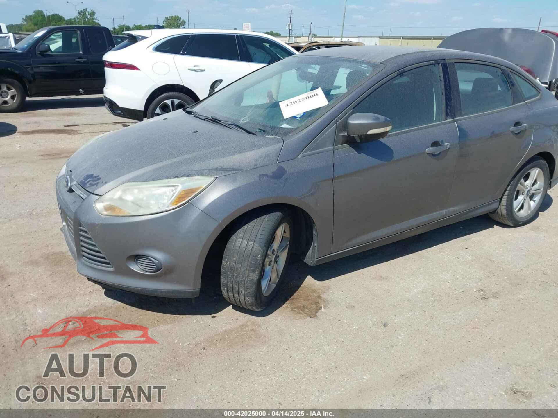 FORD FOCUS 2014 - 1FADP3F2XEL143718
