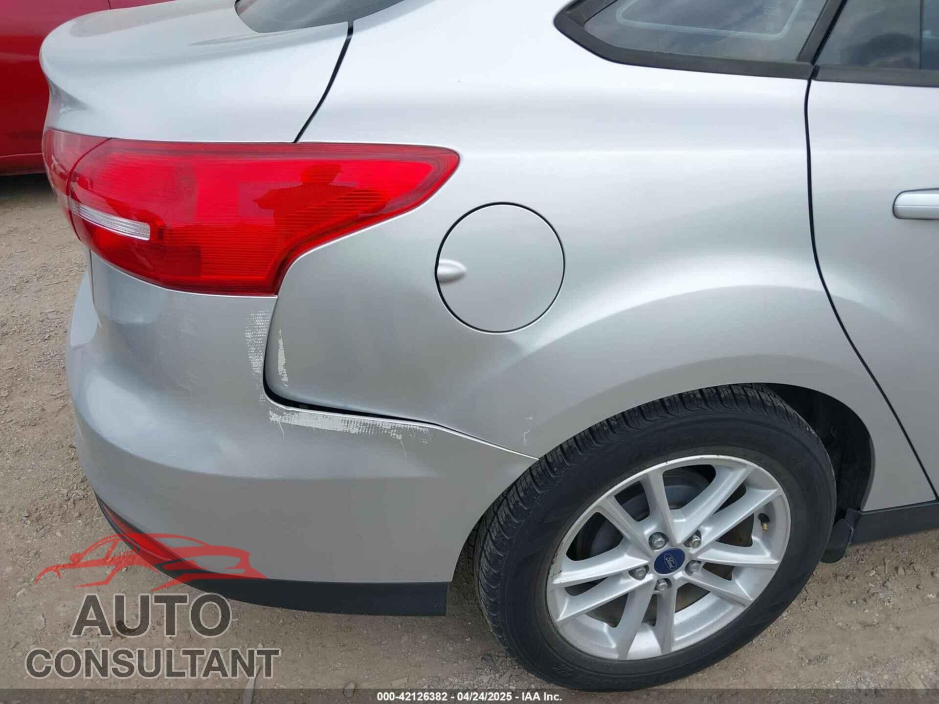 FORD FOCUS 2015 - 1FADP3F25FL293401