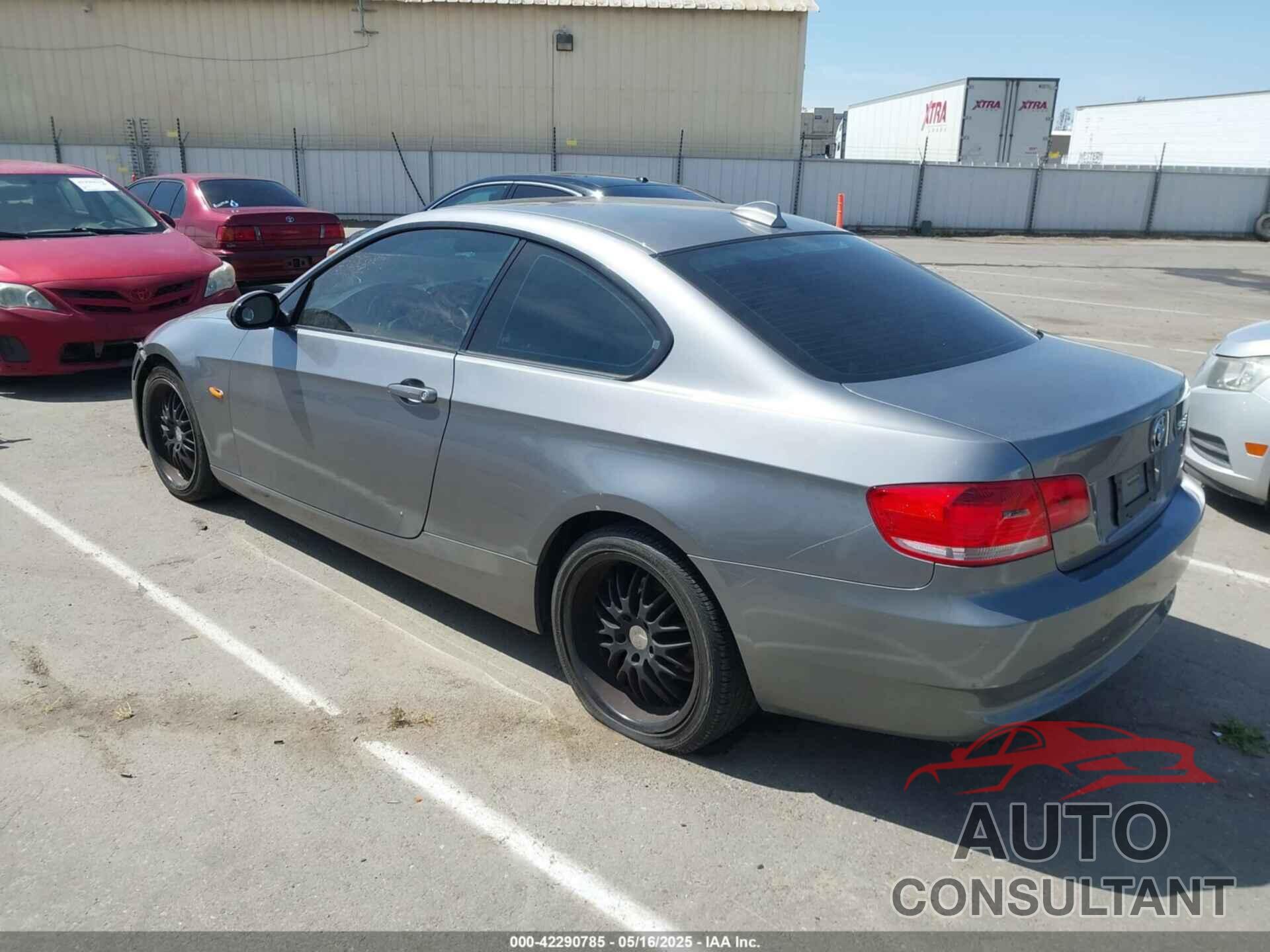 BMW 328I 2009 - WBAWC33599PU83743