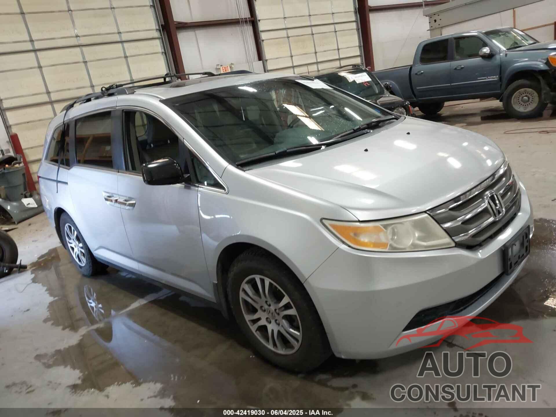 HONDA ODYSSEY 2011 - 5FNRL5H66BB010332