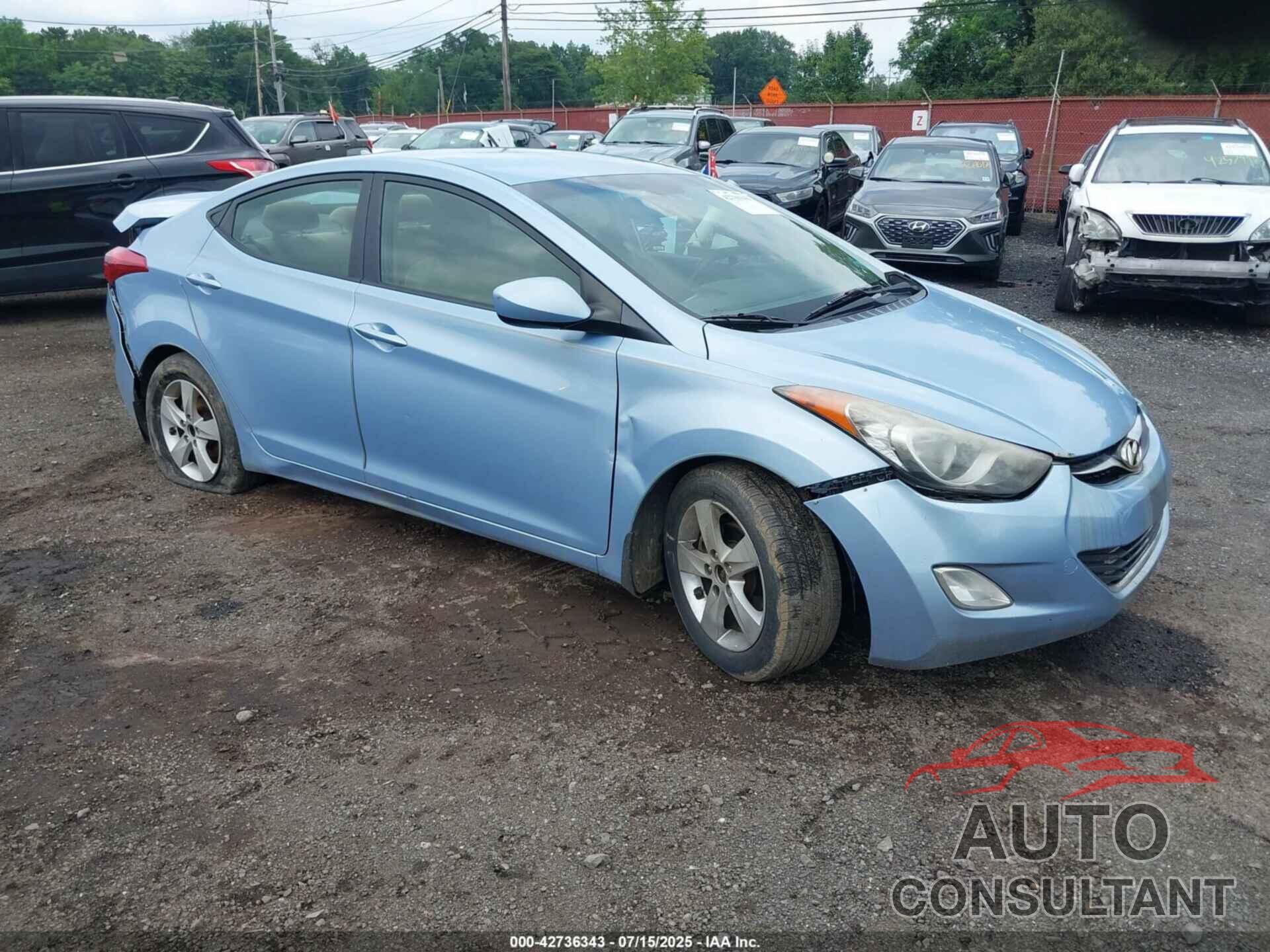 HYUNDAI ELANTRA 2012 - KMHDH4AE4CU361364