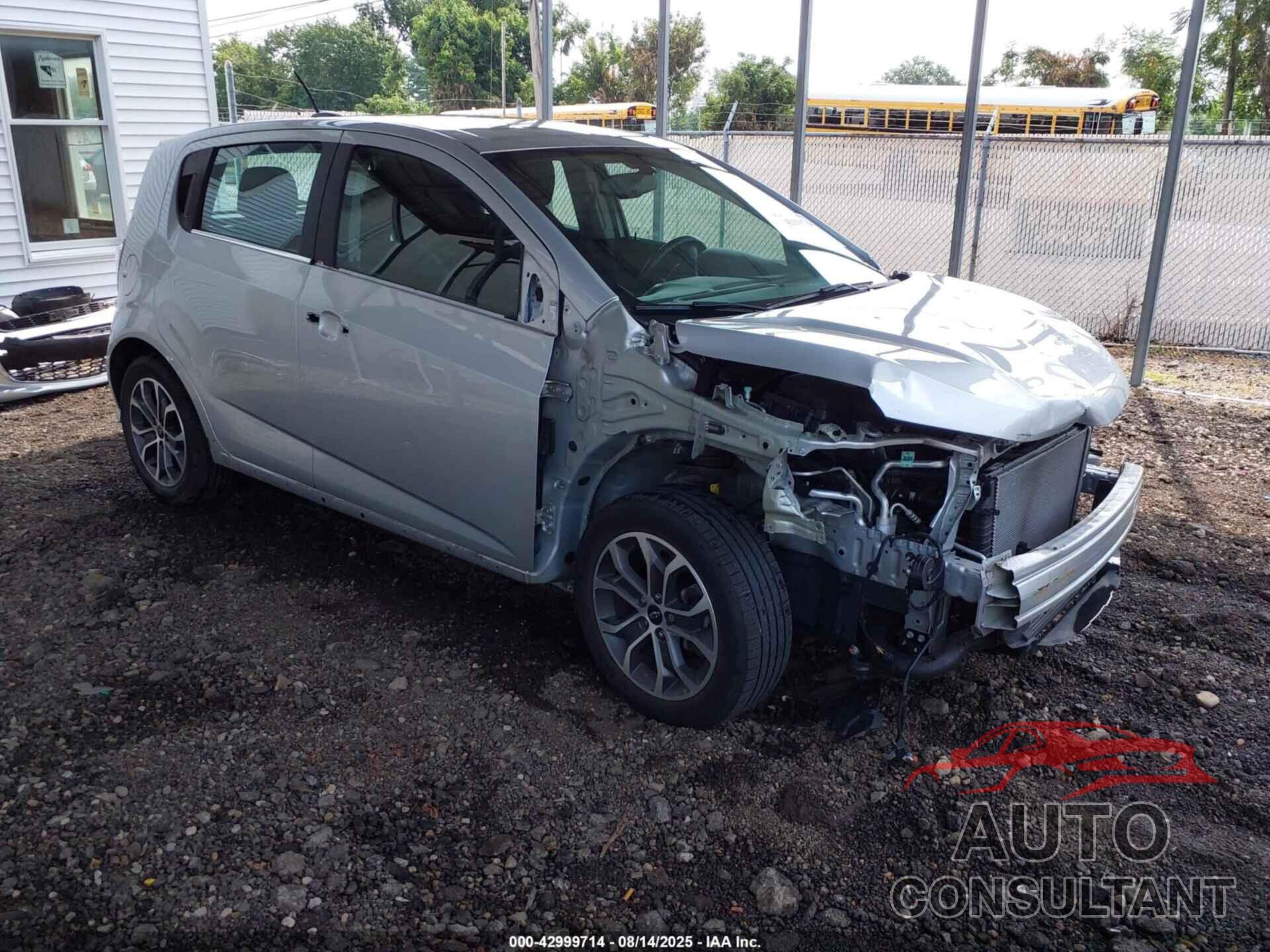 CHEVROLET SONIC 2019 - 1G1JD6SB4K4139868