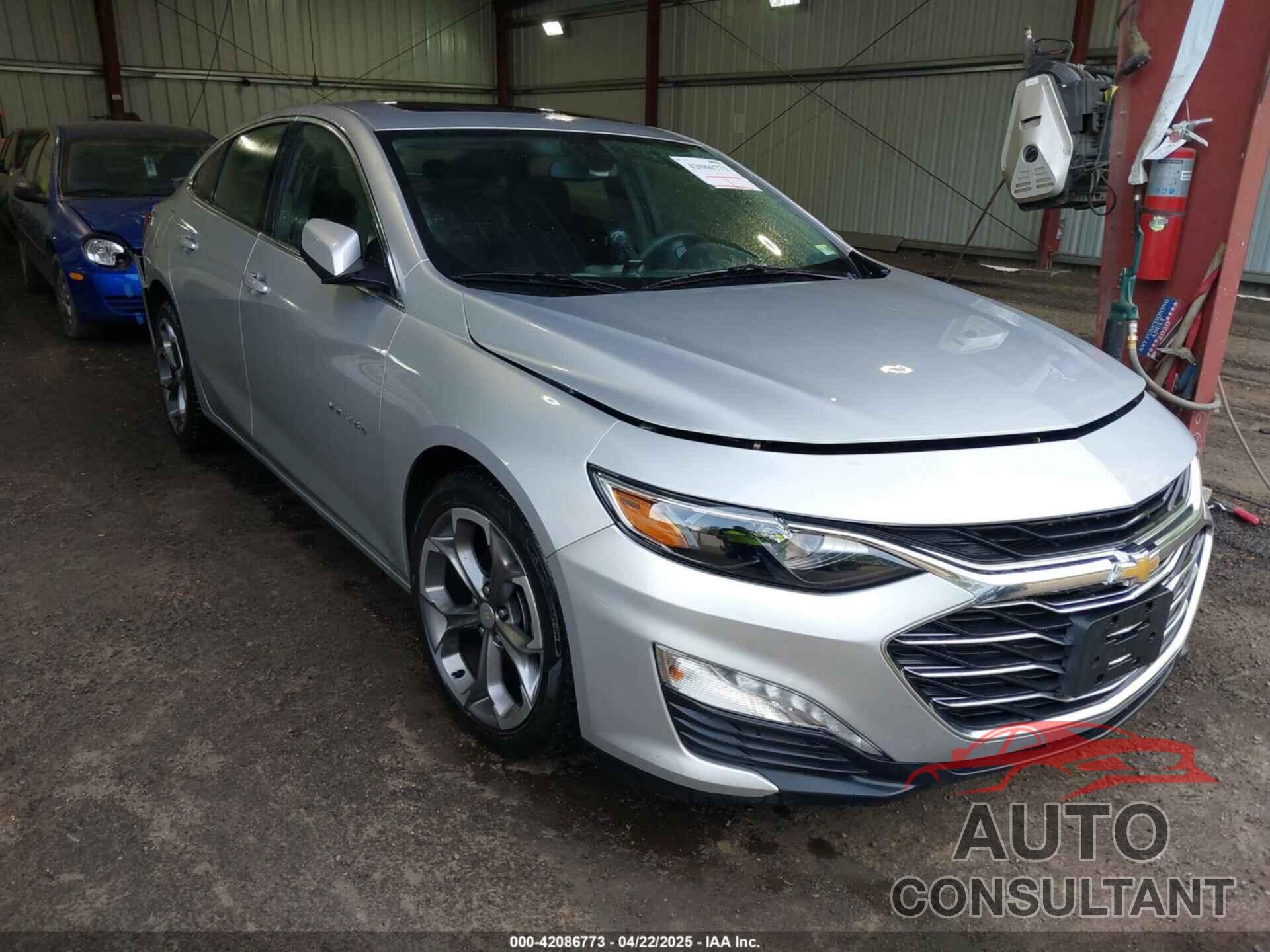 CHEVROLET MALIBU 2021 - 1G1ZD5ST3MF063671