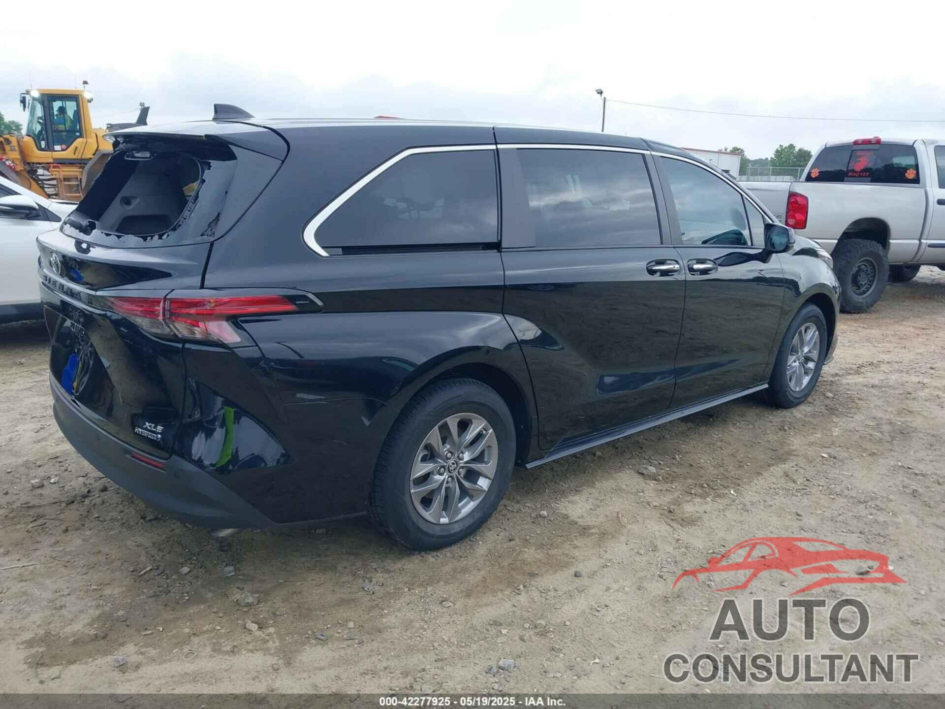 TOYOTA SIENNA 2022 - 5TDYRKEC3NS126025