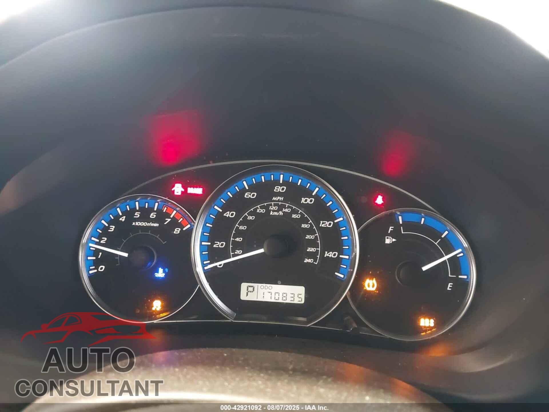 SUBARU FORESTER 2011 - JF2SHBBCXBH719301