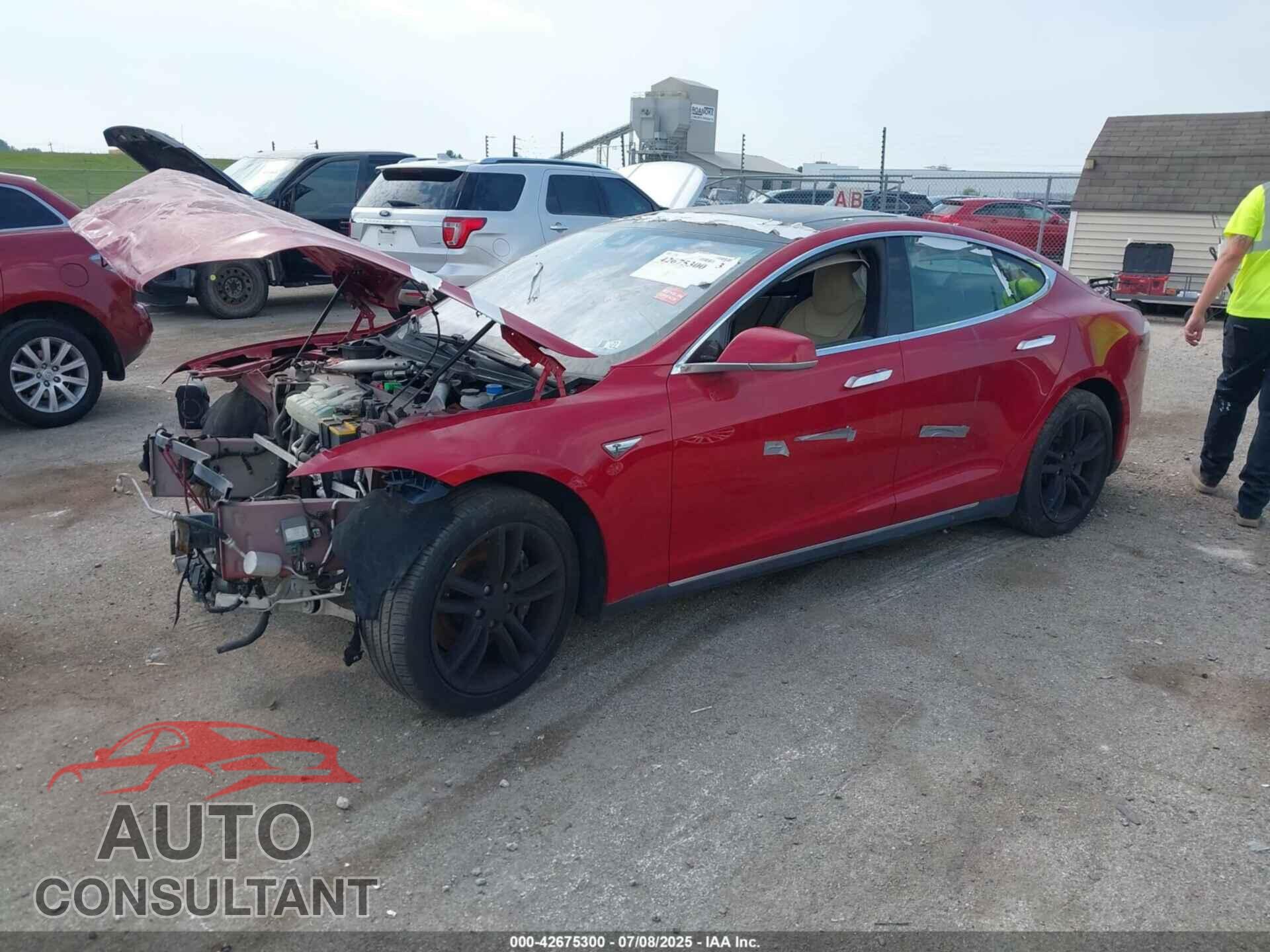 TESLA MODEL S 2015 - 5YJSA1E20FF101992