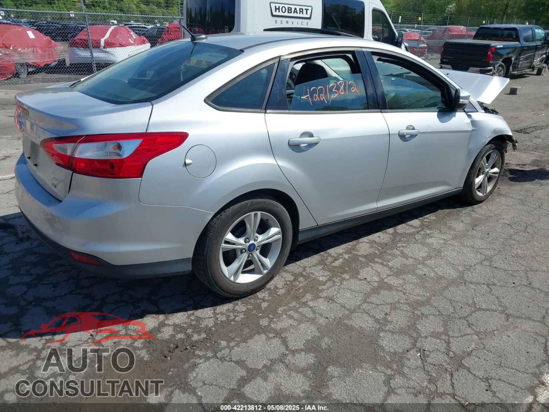 FORD FOCUS 2014 - 1FADP3F2XEL456901