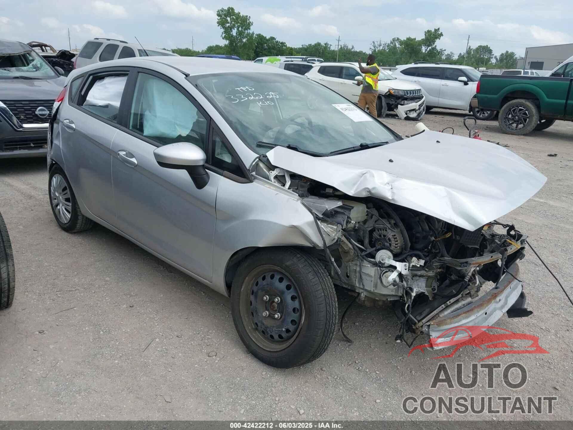 FORD FIESTA 2014 - 3FADP4TJ9EM212897
