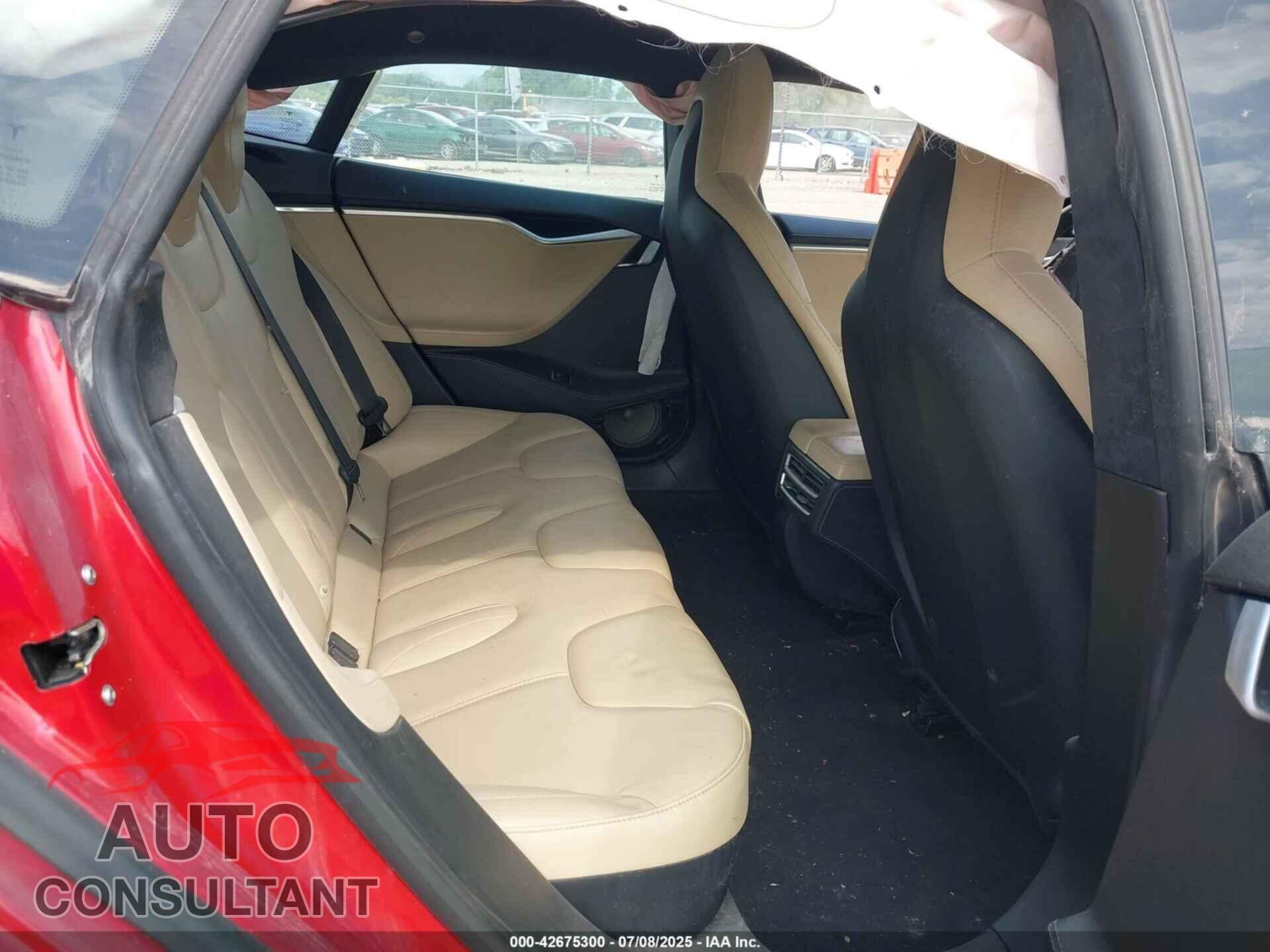TESLA MODEL S 2015 - 5YJSA1E20FF101992