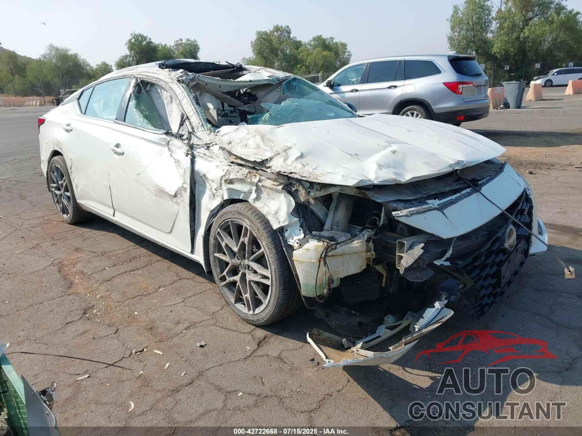 NISSAN ALTIMA 2023 - 1N4AL4CV1PN300000