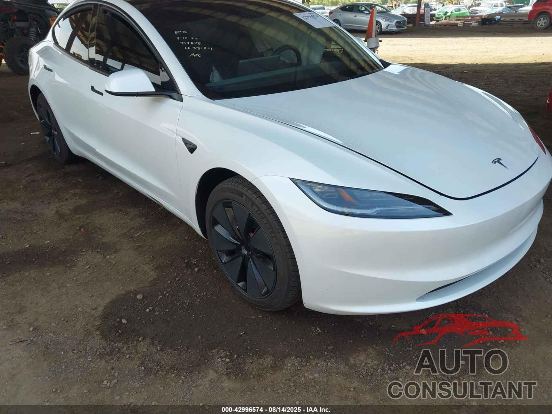 TESLA MODEL 3 2025 - 5YJ3E1EA2SF008269