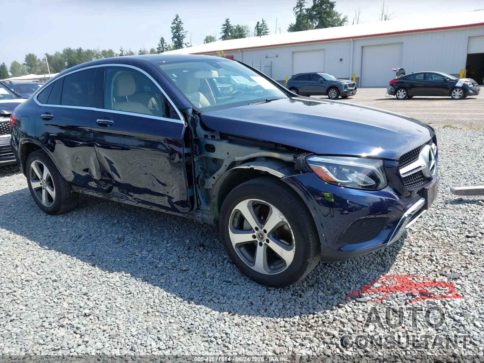 MERCEDES-BENZ GLC 300 COUPE 2018 - WDC0J4KB5JF351238