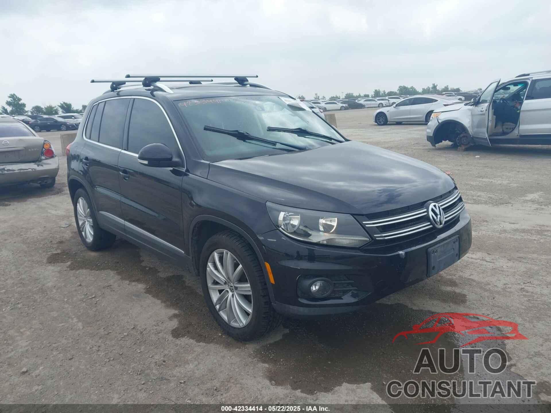 VOLKSWAGEN TIGUAN 2013 - WVGAV7AX6DW553633