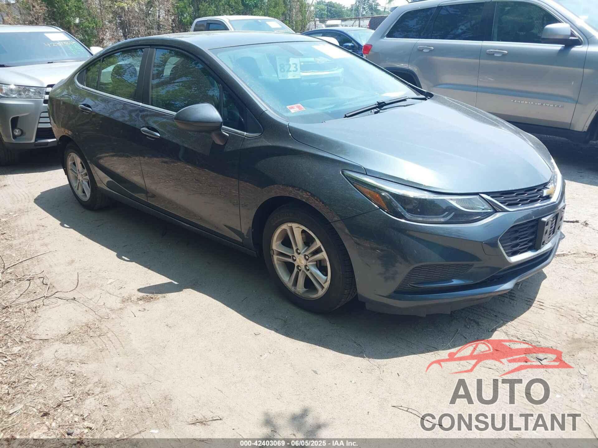 CHEVROLET CRUZE 2018 - 1G1BE5SM2J7107544