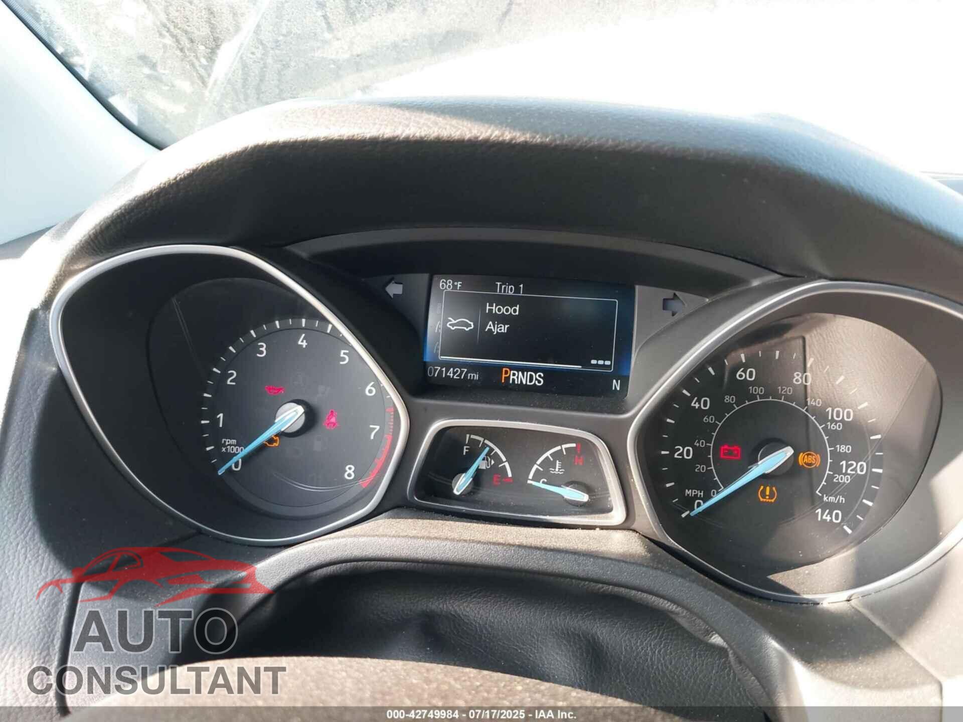 FORD FOCUS 2017 - 1FADP3M2XHL258164