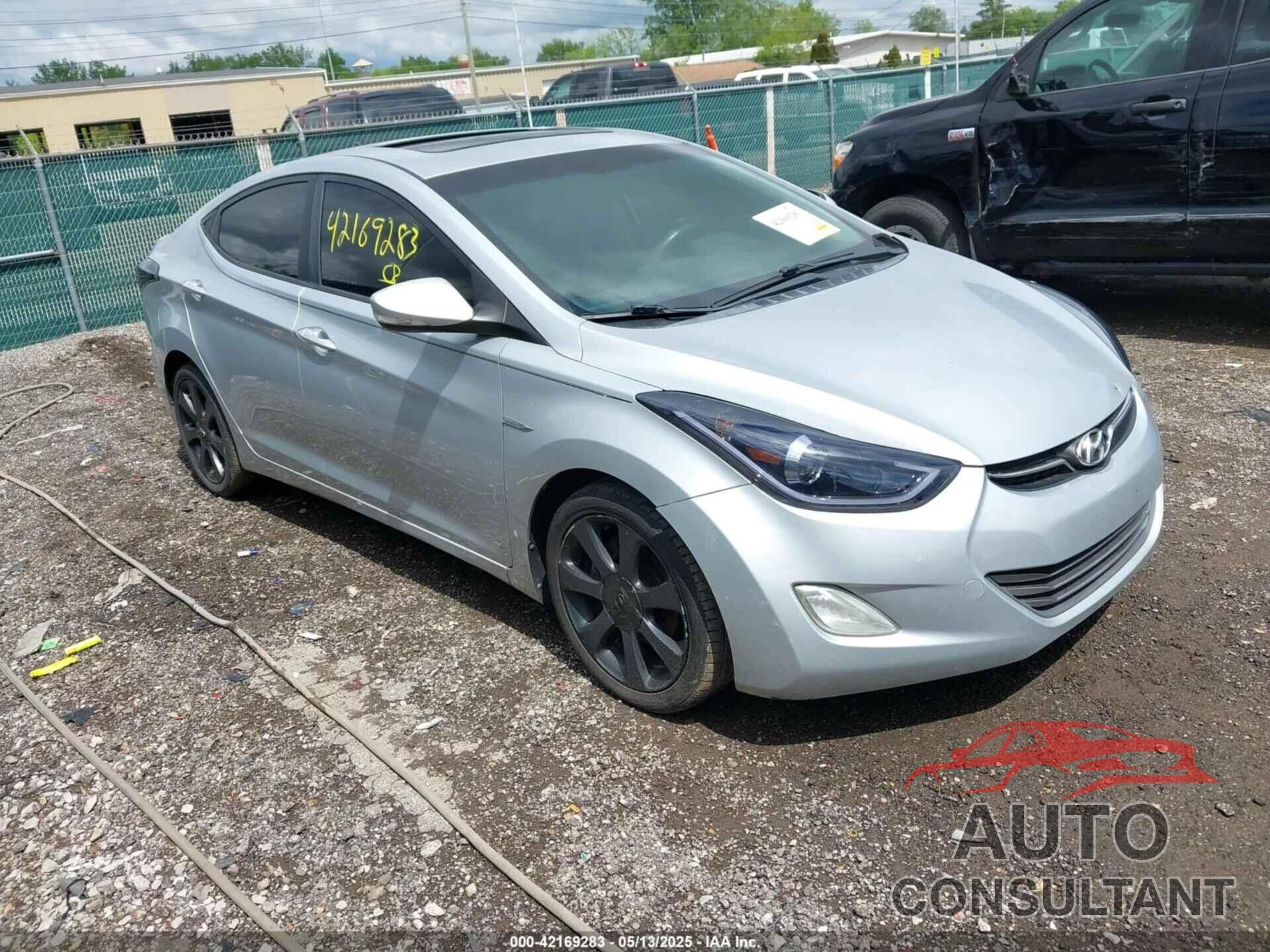 HYUNDAI ELANTRA 2012 - 5NPDH4AE8CH127579
