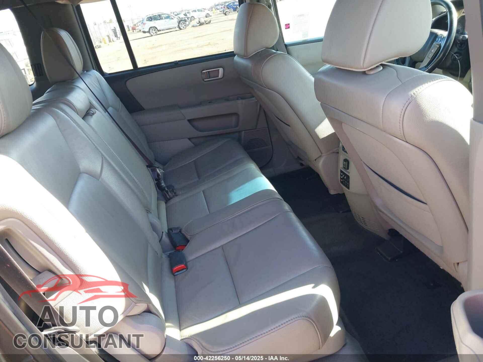 HONDA PILOT 2012 - 5FNYF4H96CB084293