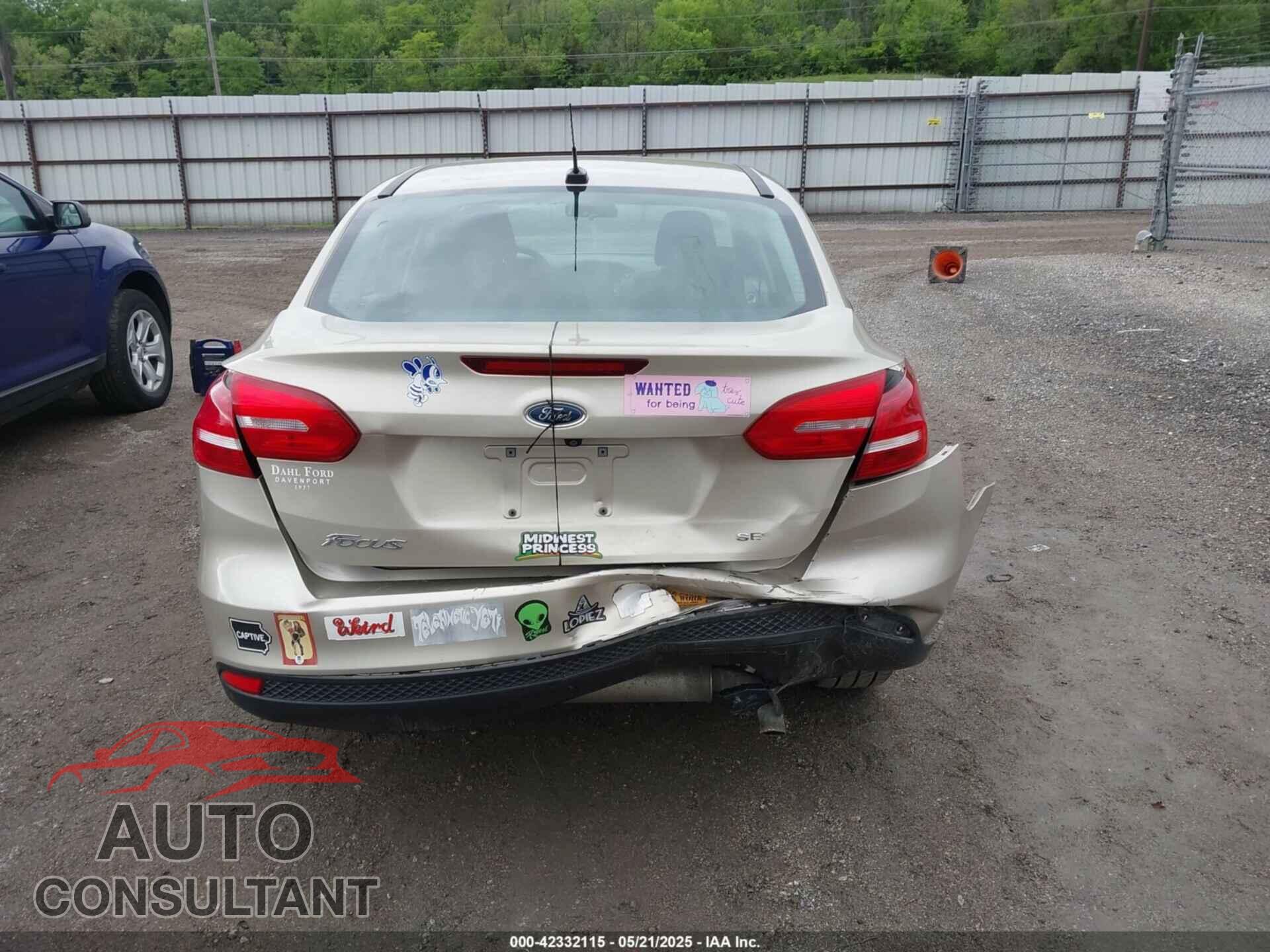 FORD FOCUS 2017 - 1FADP3F29HL339606