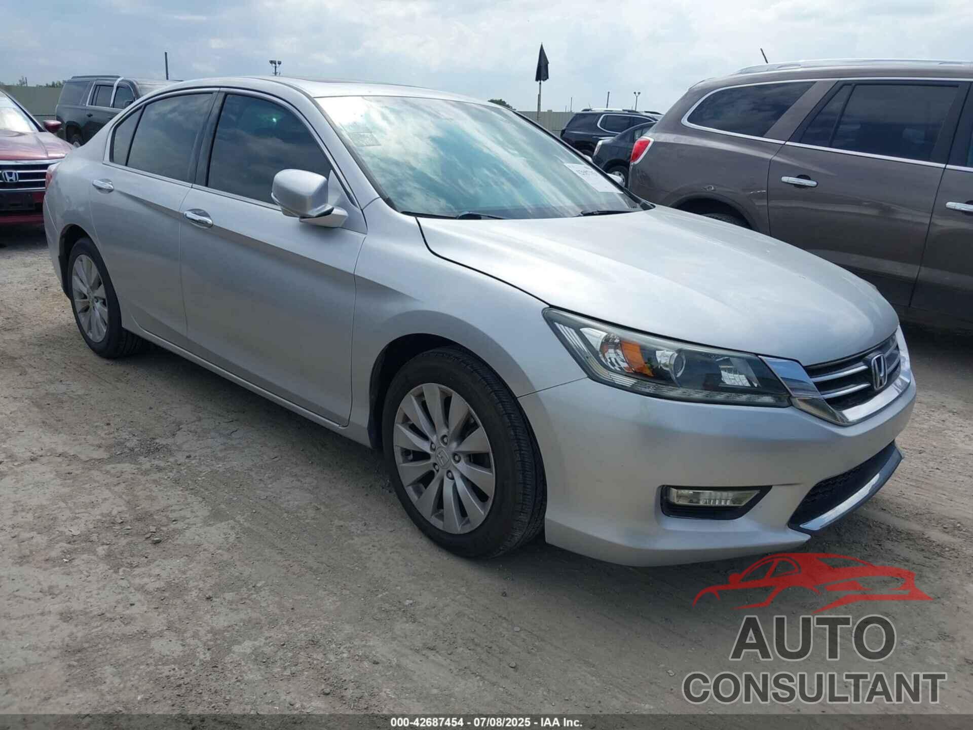 HONDA ACCORD 2013 - 1HGCR3F89DA032982