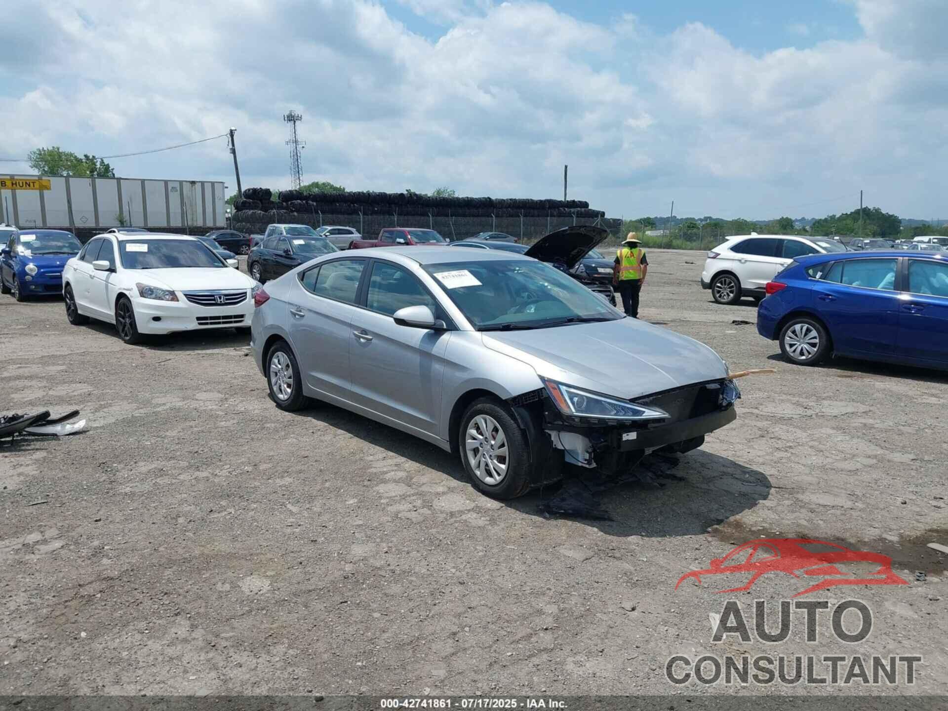HYUNDAI ELANTRA 2020 - 5NPD74LF2LH599253