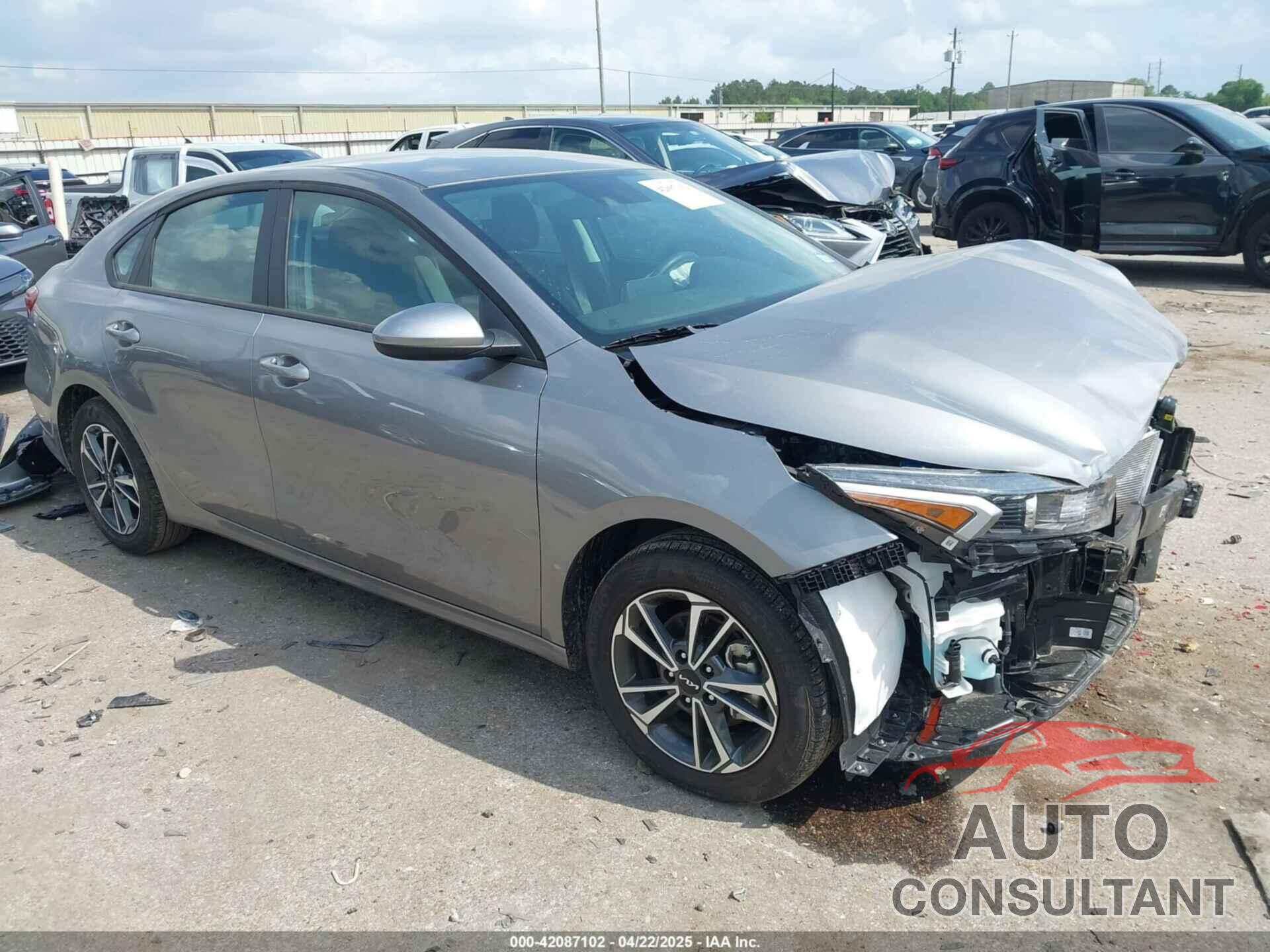 KIA FORTE 2024 - 3KPF24AD8RE837693