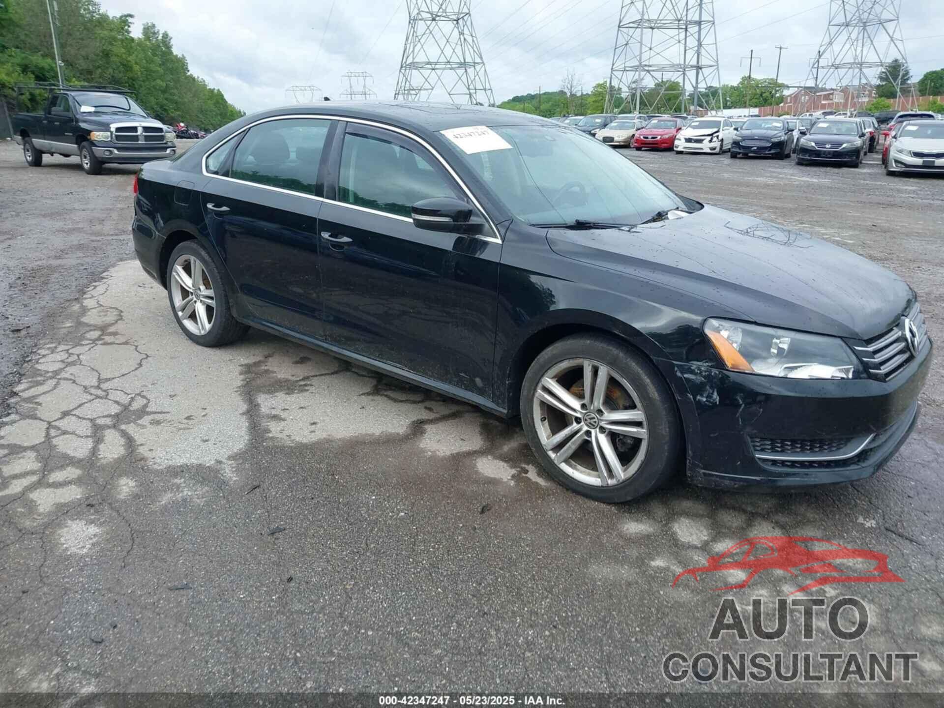 VOLKSWAGEN PASSAT 2014 - 1VWBT7A38EC037432