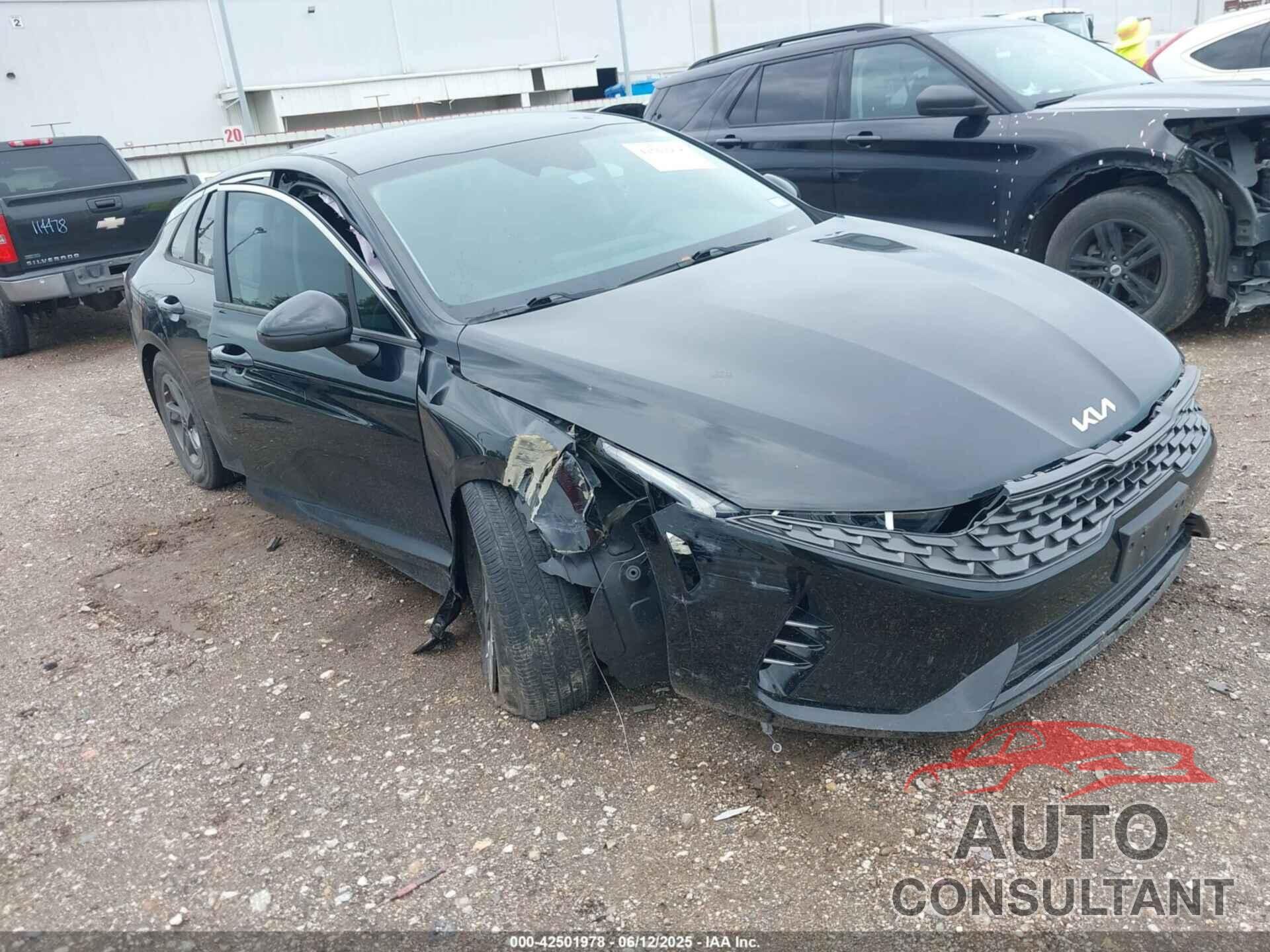 KIA K5 2022 - 5XXG24J21NG148390