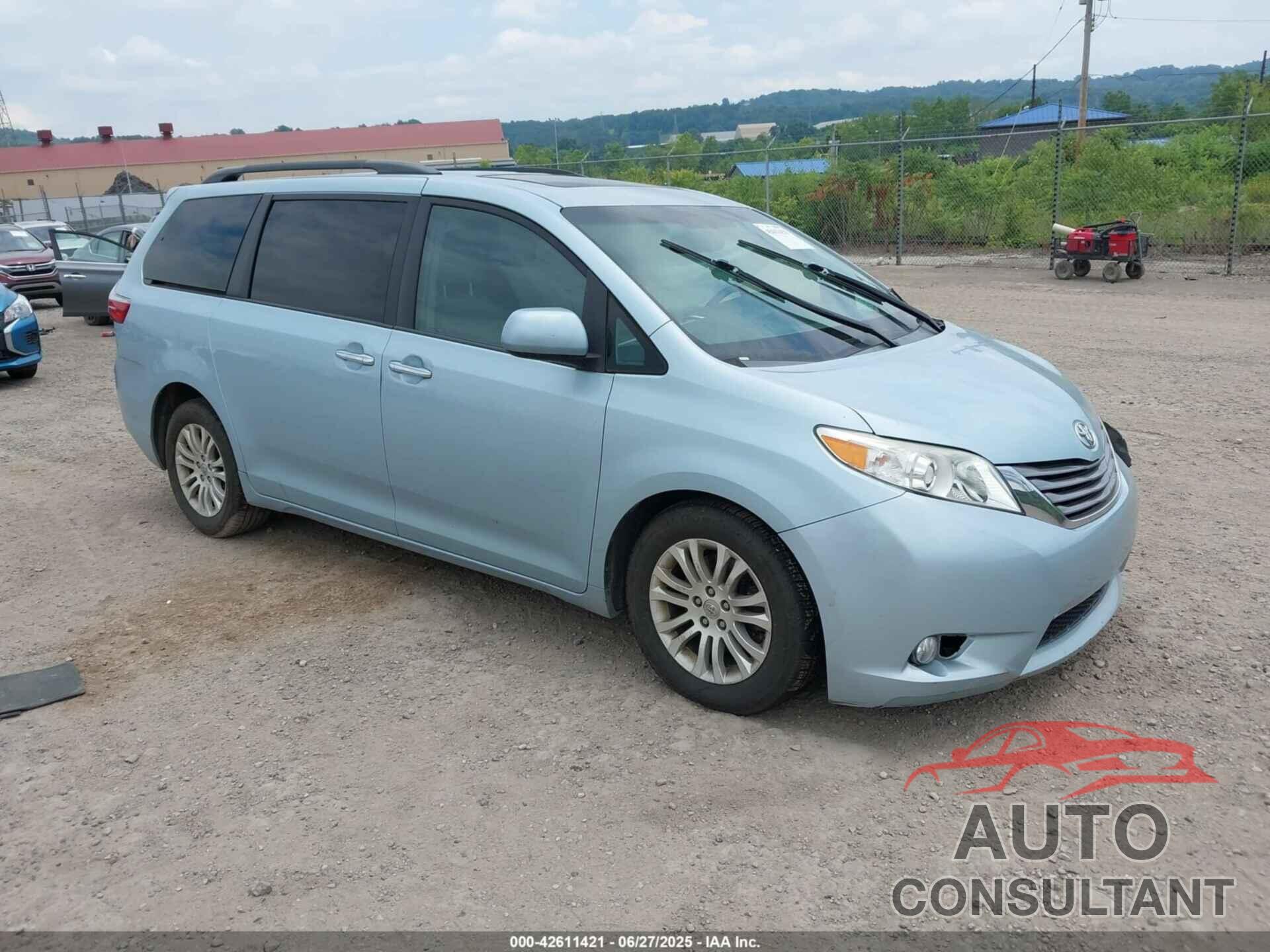 TOYOTA SIENNA 2016 - 5TDYK3DC7GS692977