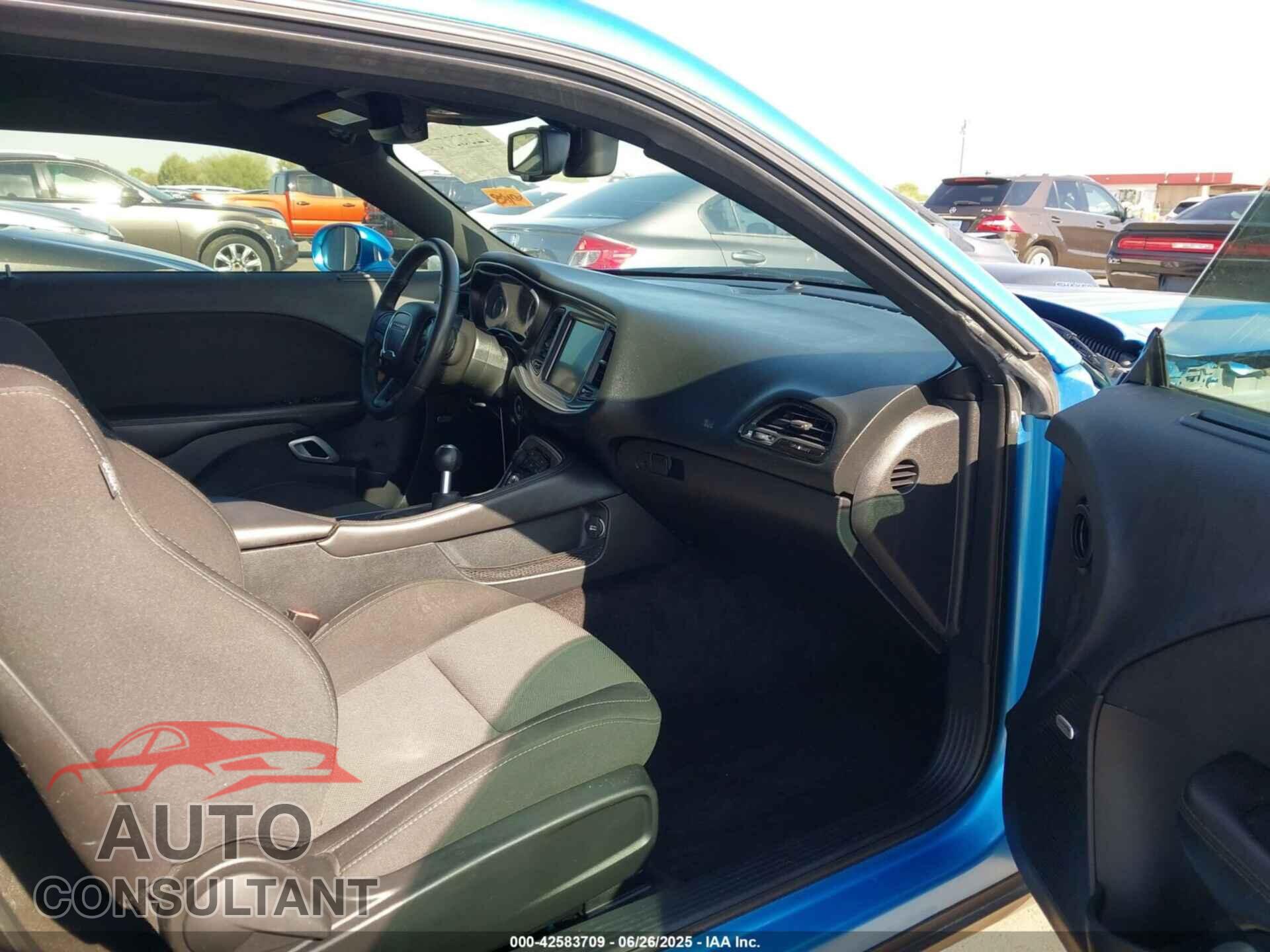 DODGE CHALLENGER 2015 - 2C3CDZAT4FH782861
