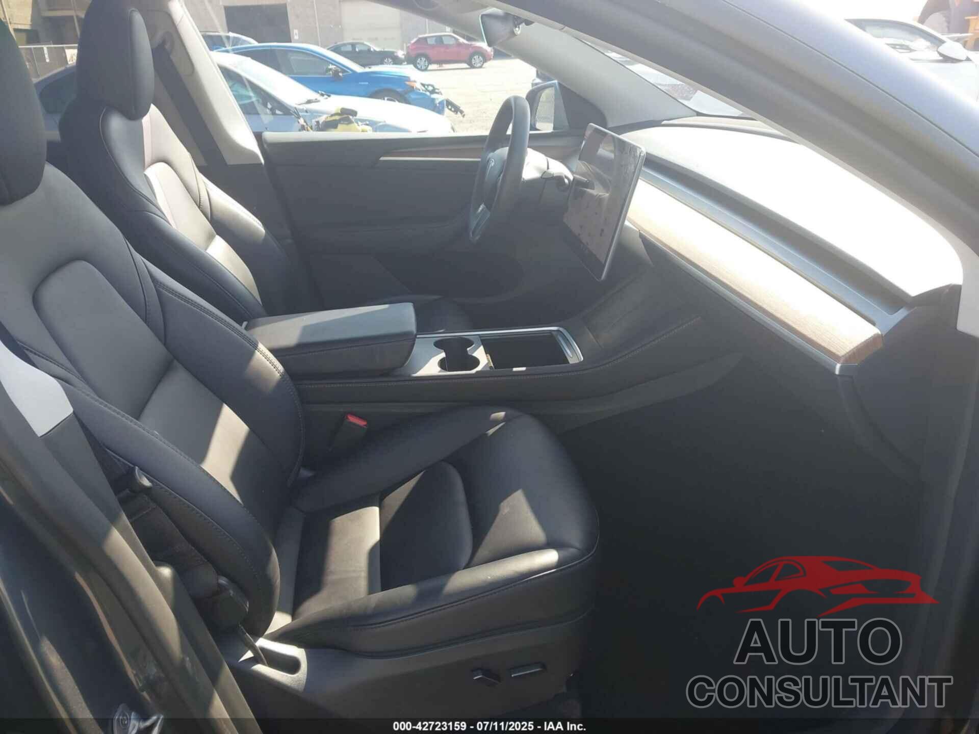 TESLA MODEL Y 2023 - 7SAYGDED4PF966724