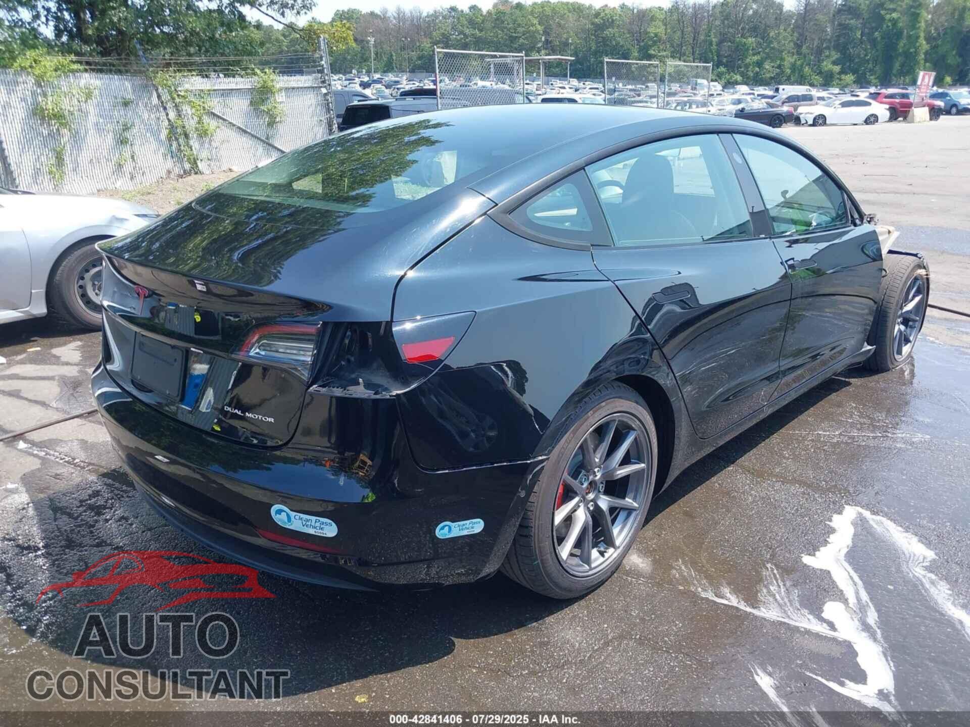TESLA MODEL 3 2021 - 5YJ3E1EB3MF019731