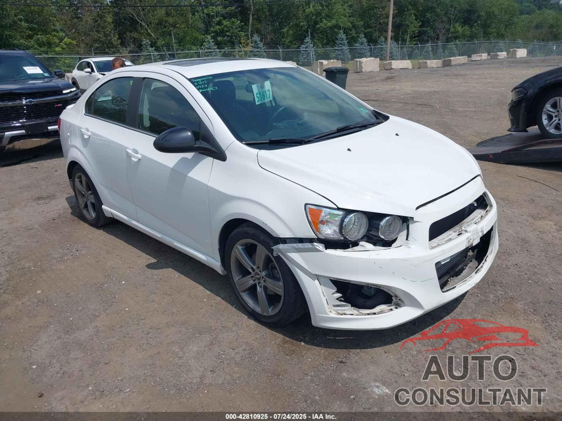 CHEVROLET SONIC 2014 - 1G1JG5SB6E4230145