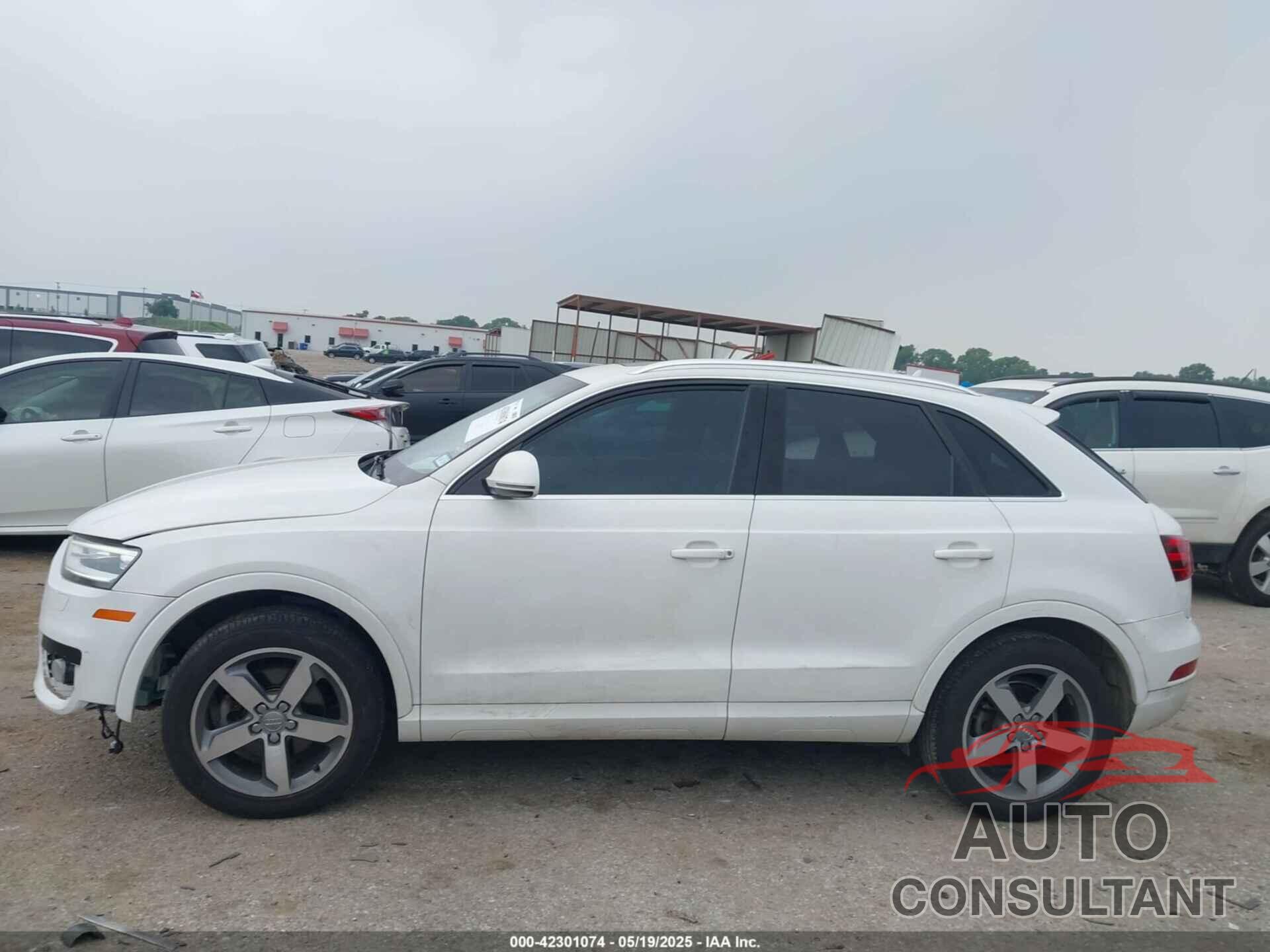 AUDI Q3 2015 - WA1EFCFS2FR008193