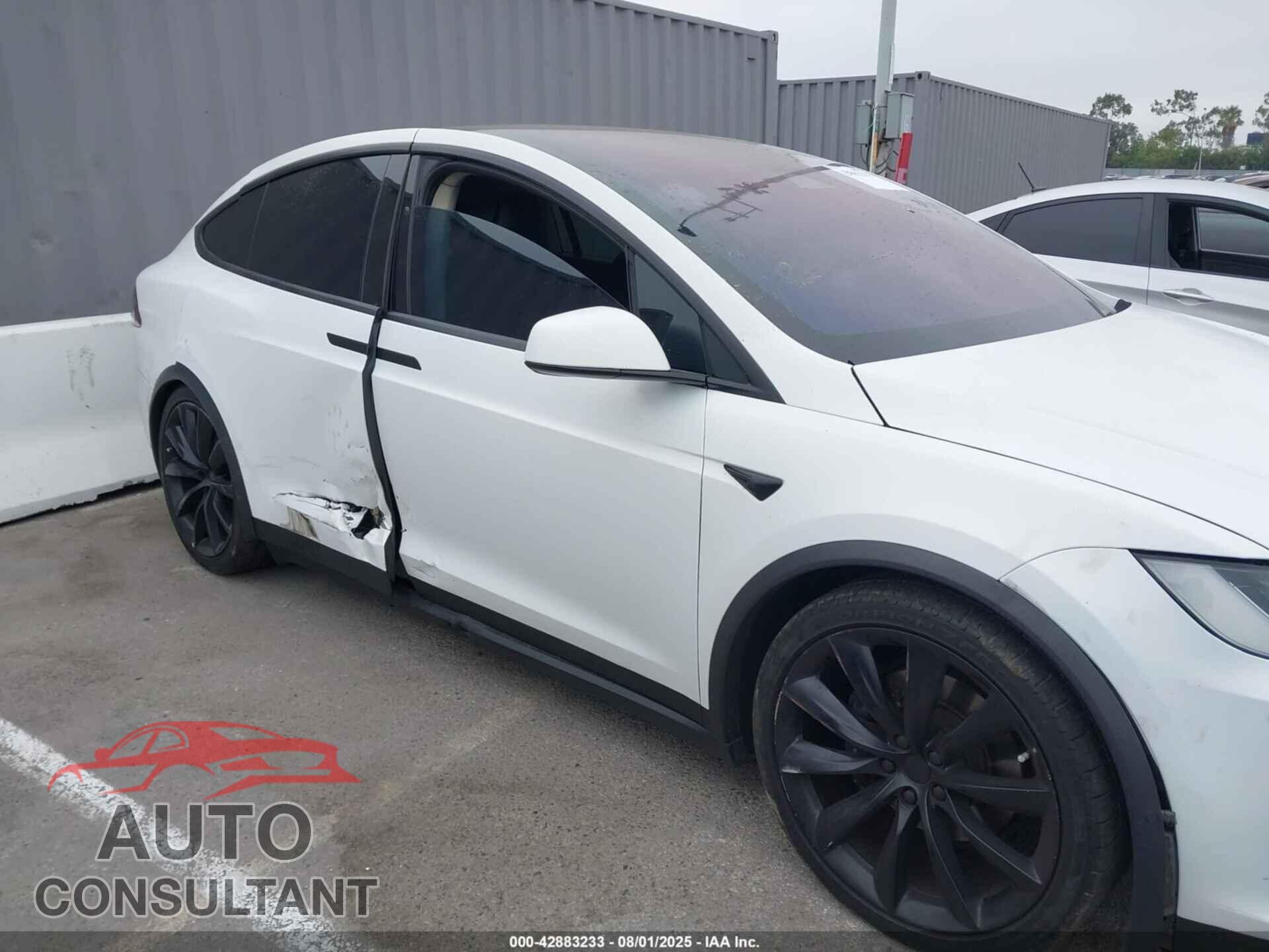TESLA MODEL X 2017 - 5YJXCAE22HF061353