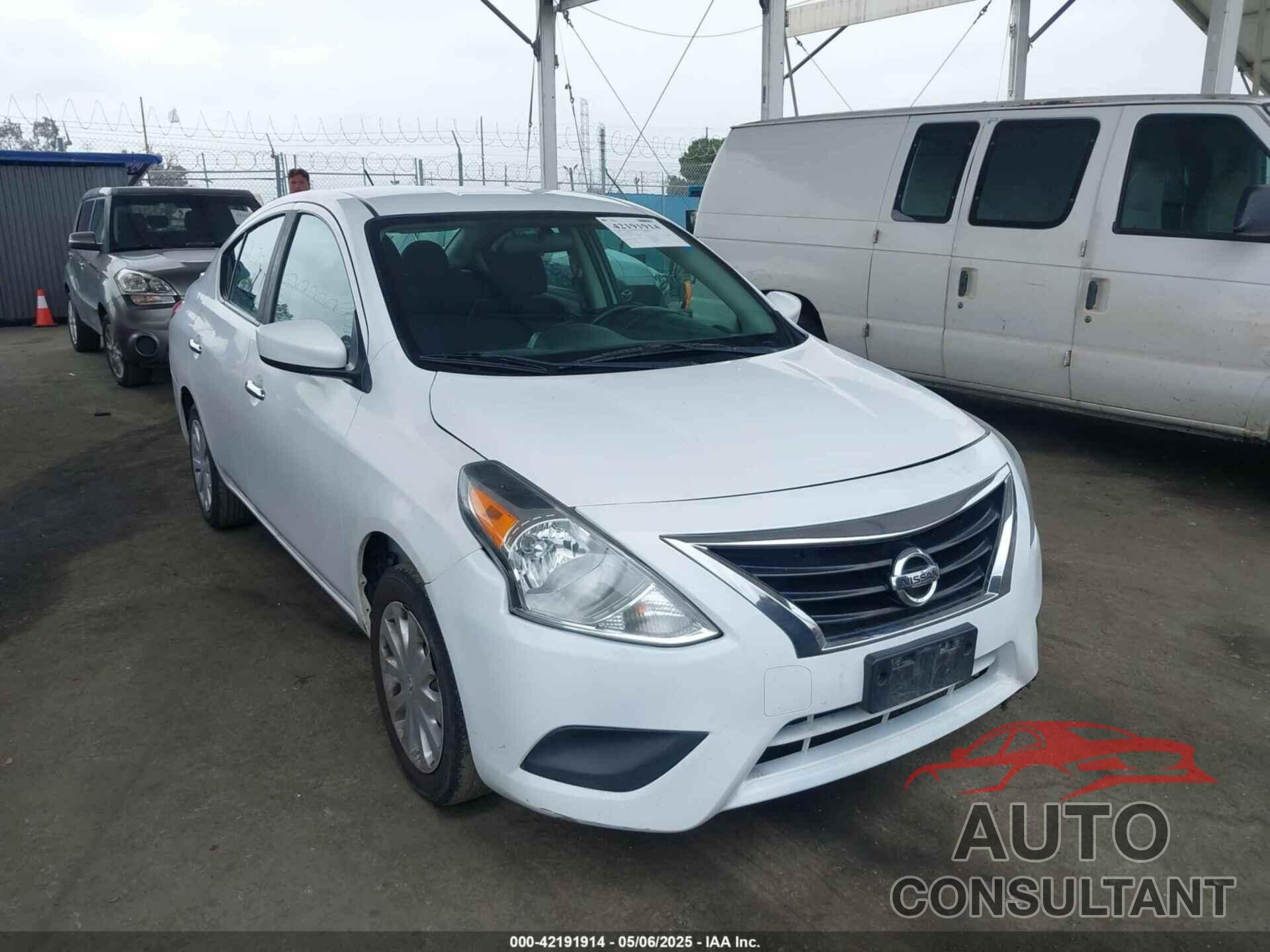 NISSAN VERSA 2019 - 3N1CN7AP1KL838940