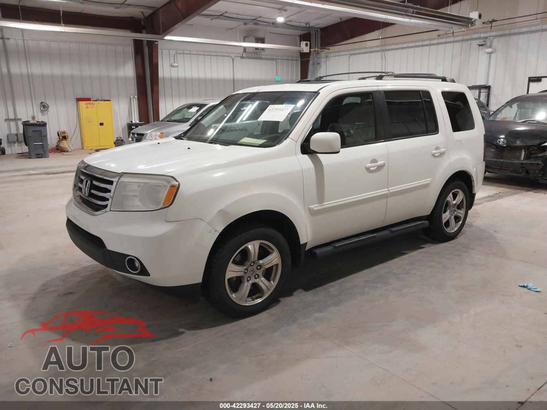 HONDA PILOT 2013 - 5FNYF4H52DB039138
