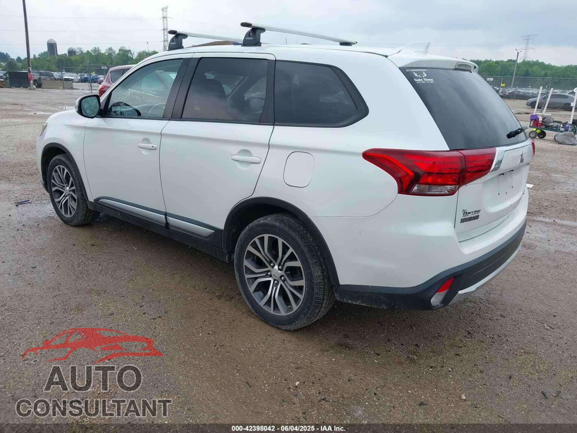 MITSUBISHI OUTLANDER 2017 - JA4AZ3A33HZ045357