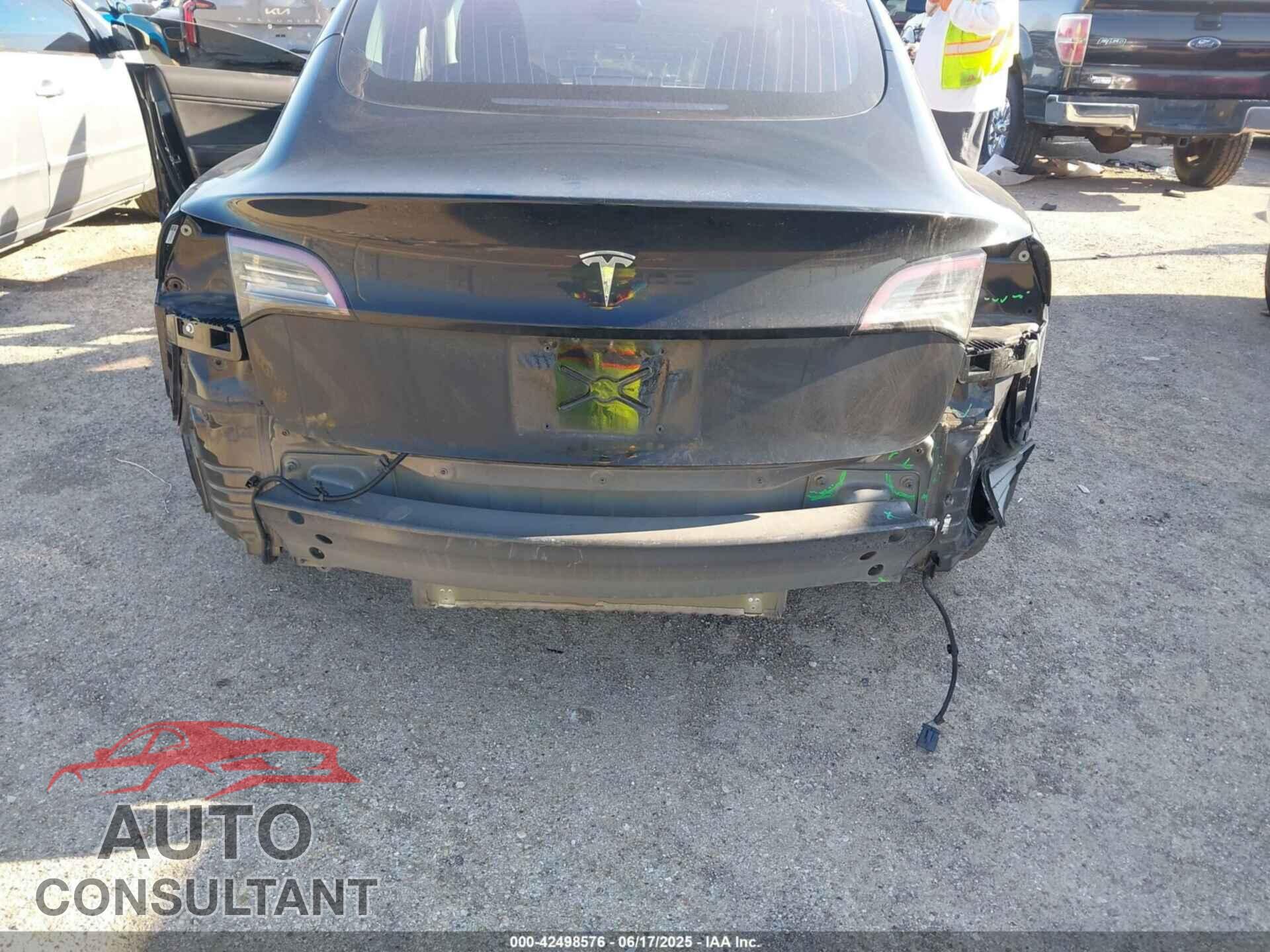 TESLA MODEL 3 2018 - 5YJ3E1EA7JF007617