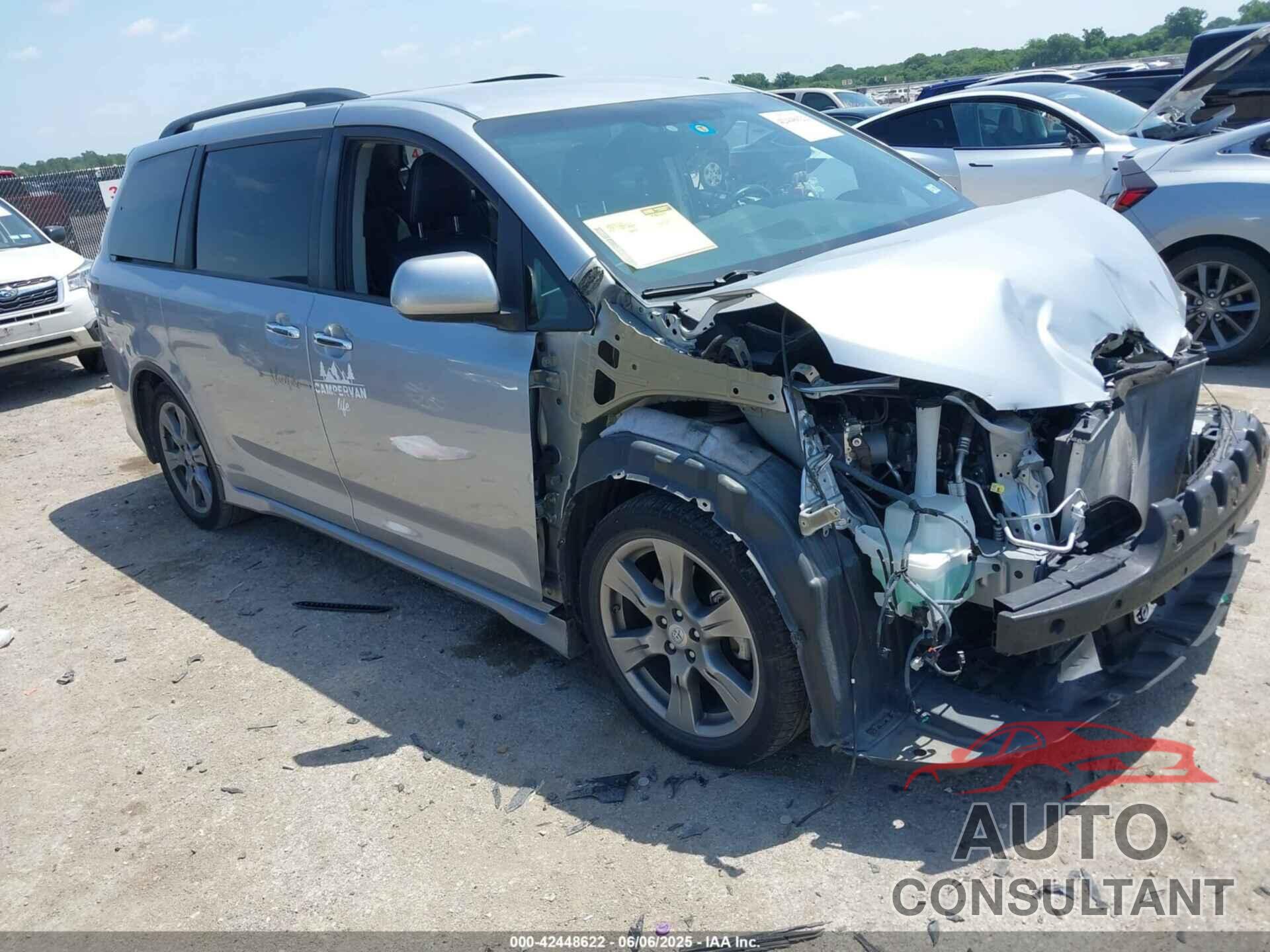 TOYOTA SIENNA 2017 - 5TDXZ3DC2HS873638