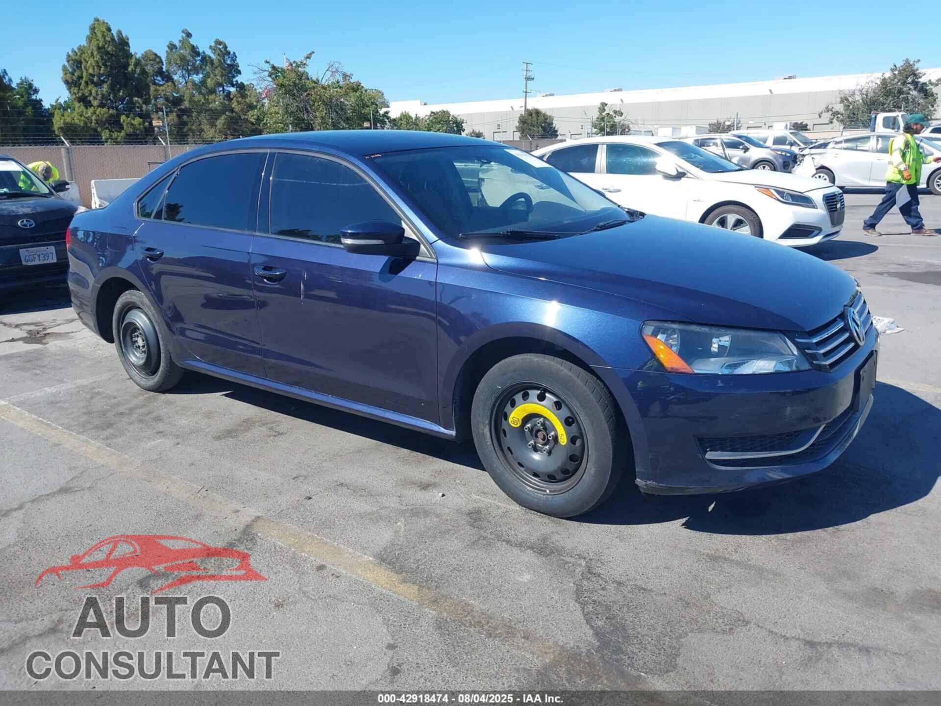 VOLKSWAGEN PASSAT 2015 - 1VWAT7A30FC006964