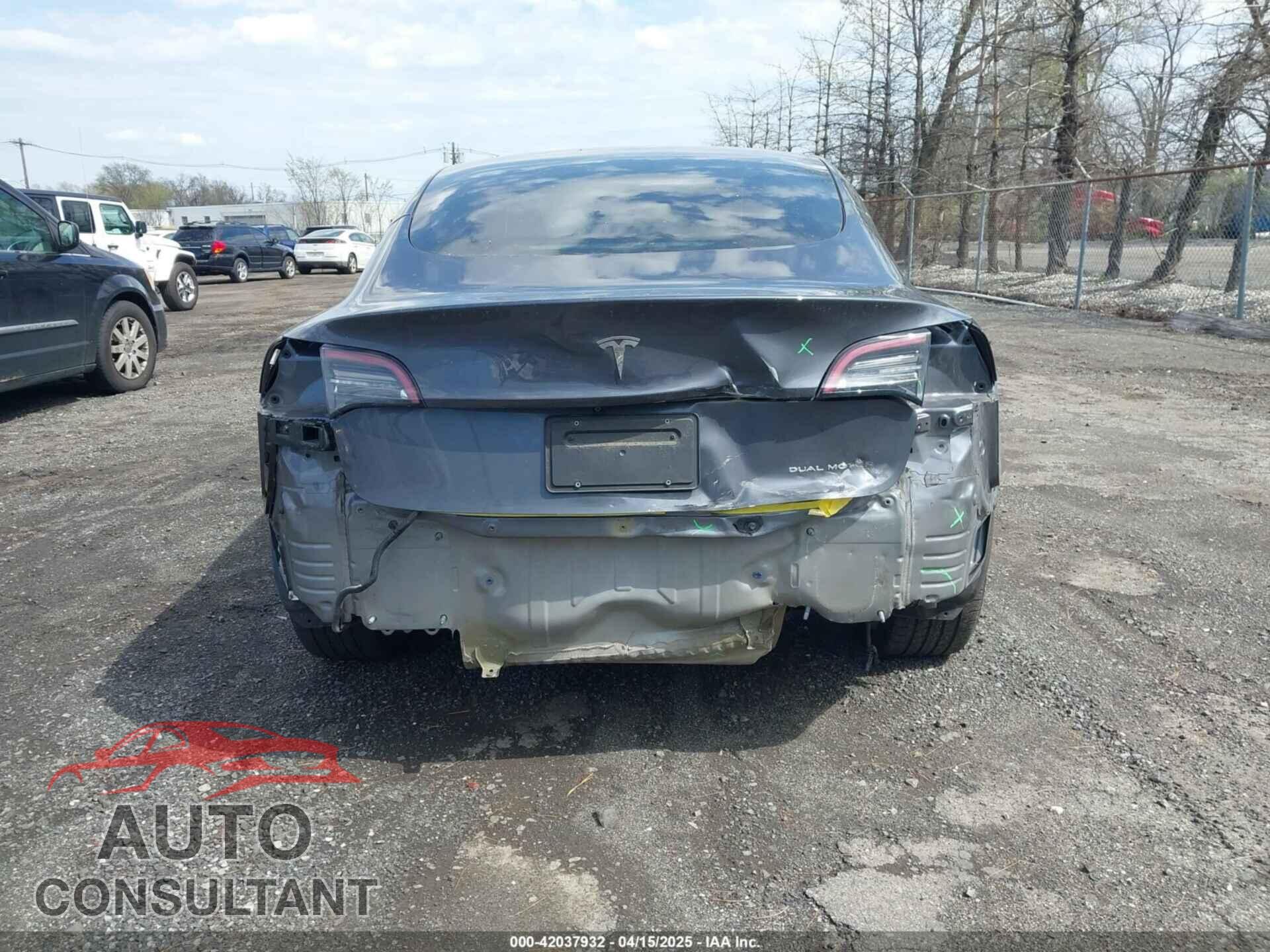 TESLA MODEL 3 2022 - 5YJ3E1EB2NF203477