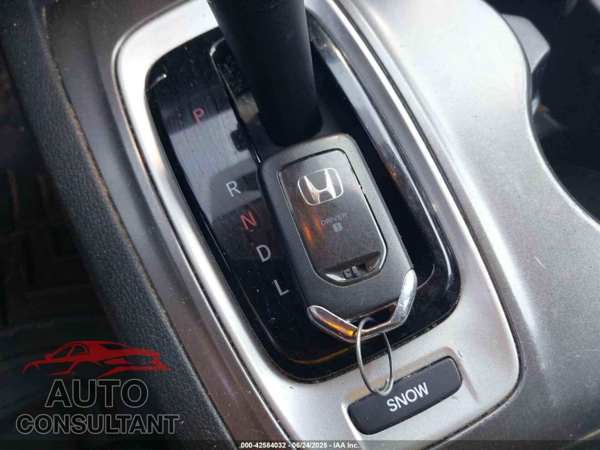 HONDA PILOT 2017 - 5FNYF5H51HB030040