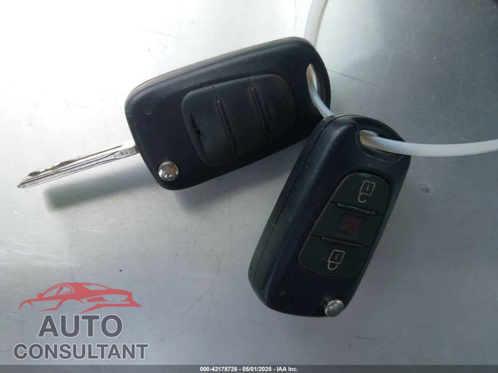 KIA RIO 2012 - KNADN4A33C6074255