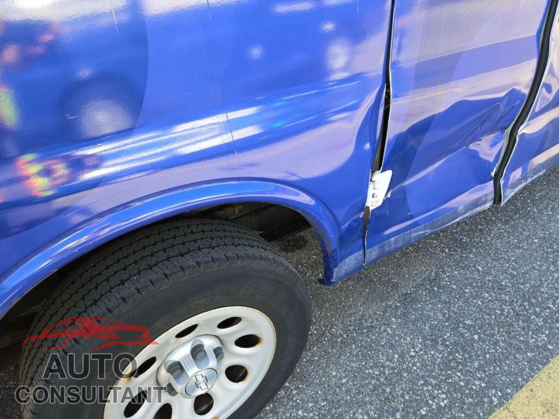 CHEVROLET EXPRESS G1500 2014 - 1GCSGAFX7E1204519