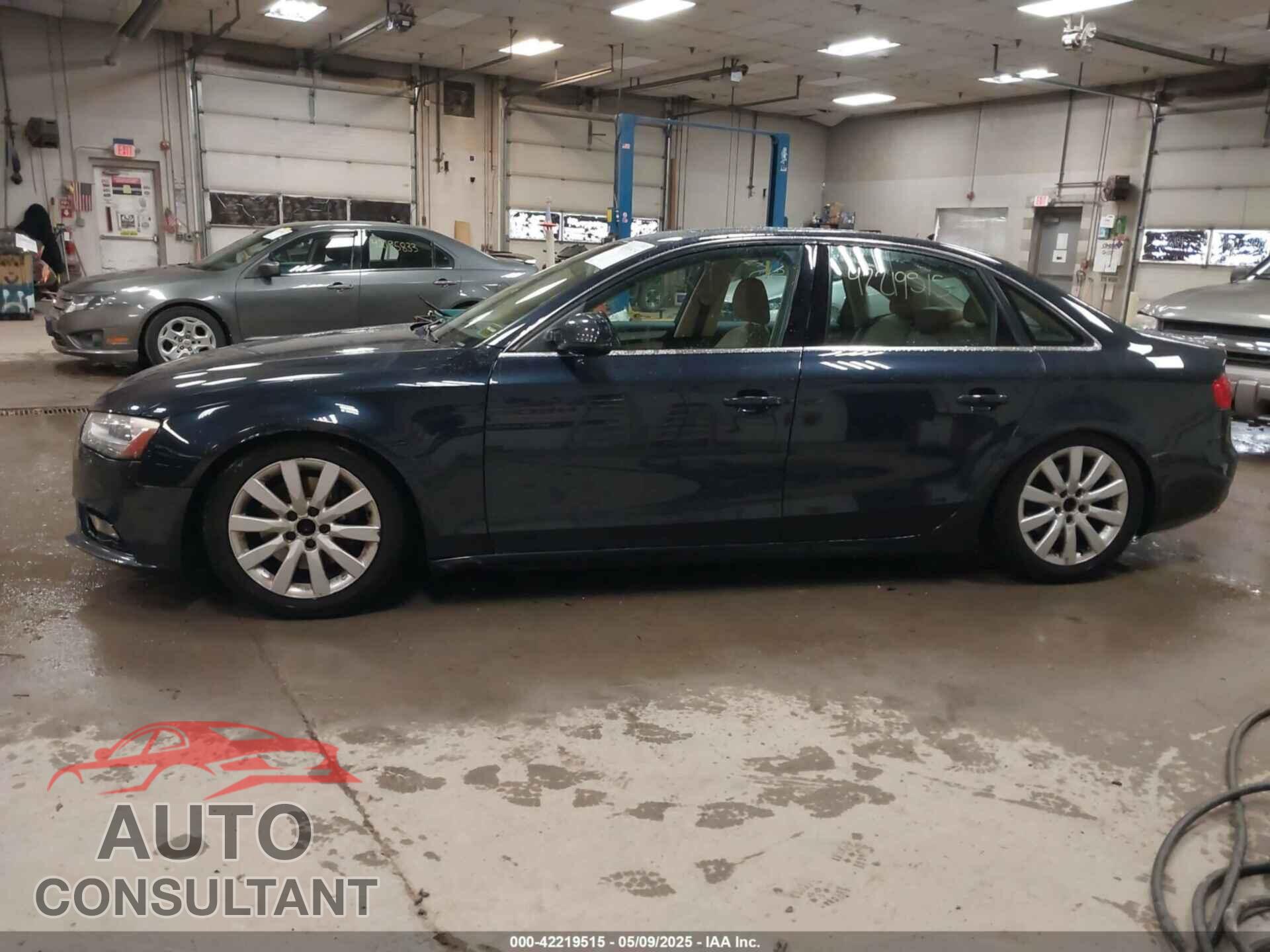 AUDI A4 2013 - WAUDFAFL7DN012126
