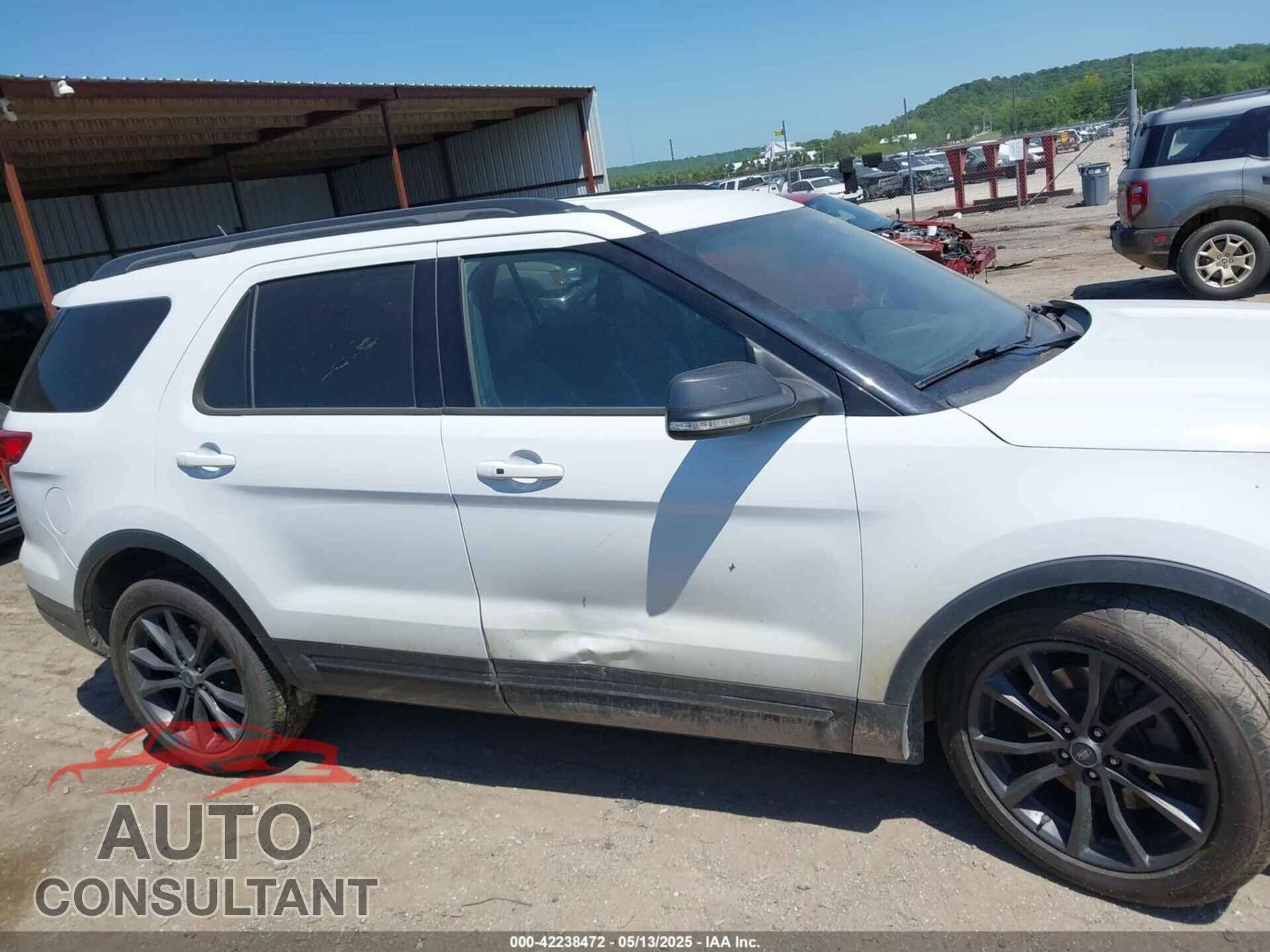 FORD EXPLORER 2018 - 1FM5K7D85JGA13050
