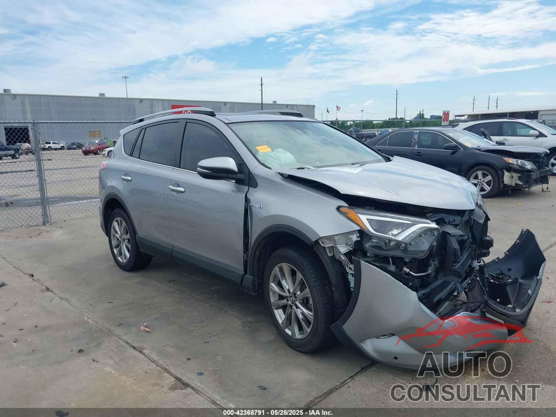 TOYOTA RAV4 HYBRID 2017 - JTMDJREV8HD121855