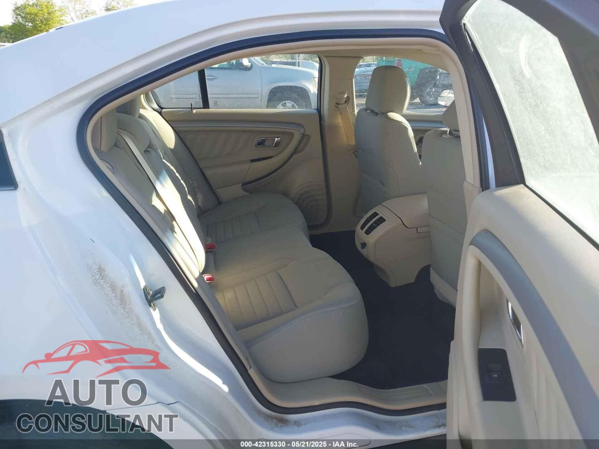 FORD TAURUS 2018 - 1FAHP2D85JG120370