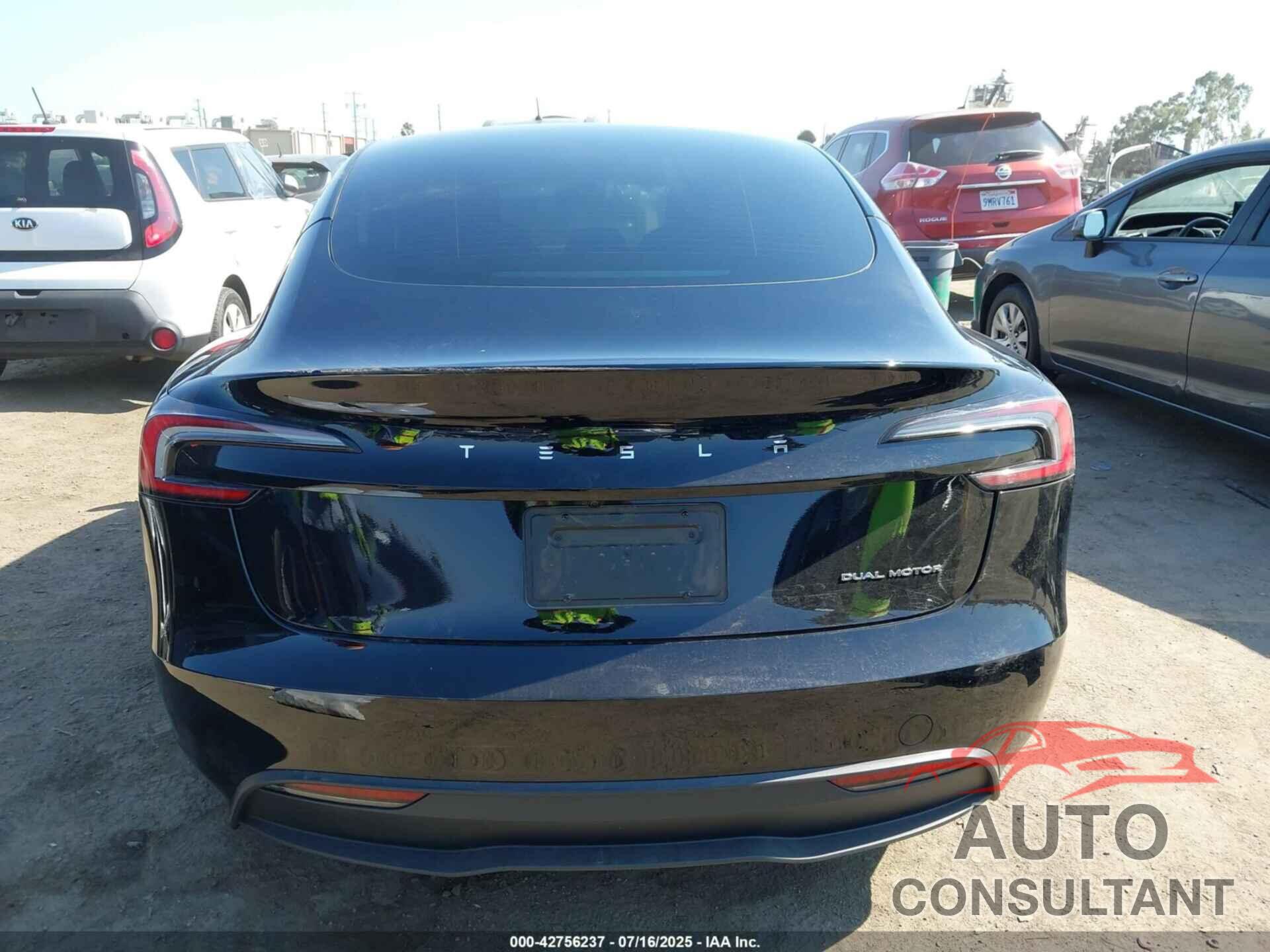 TESLA MODEL 3 2024 - 5YJ3E1EB6RF736731